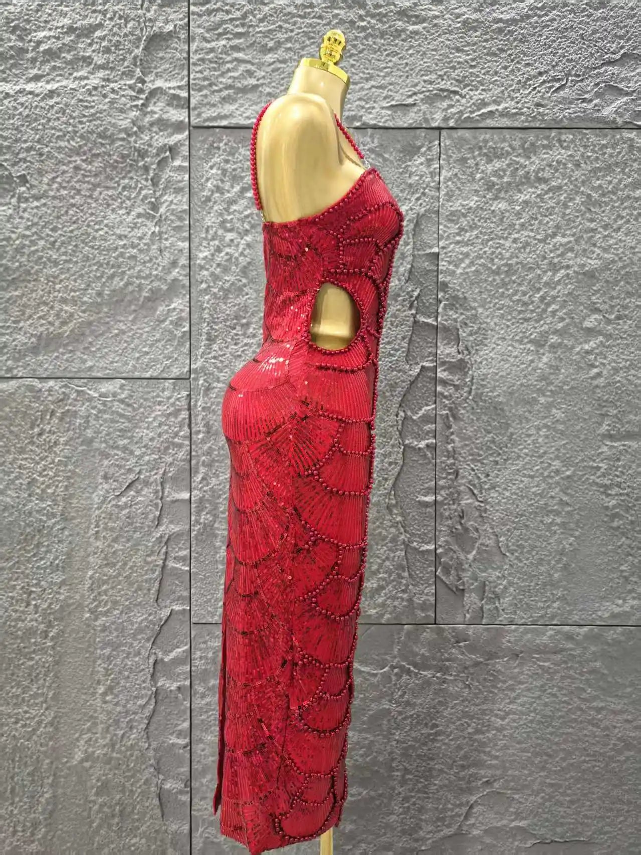 Red Color Women Sexy Sleeveless Pearl Beading Bodycon Mid-calf Dress Waist Hollow Out Celebrate Fashion Birthday Party Dress