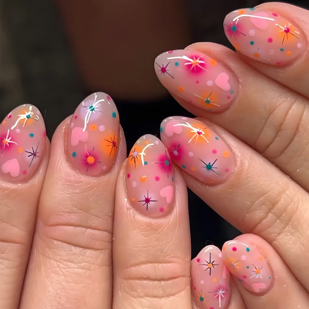 24Pcs Summer Wearable Press on Nails with Pink Heart-shape Pattern Design Short Almond Fake Nail Tip Cute Round Head False Nails 2029