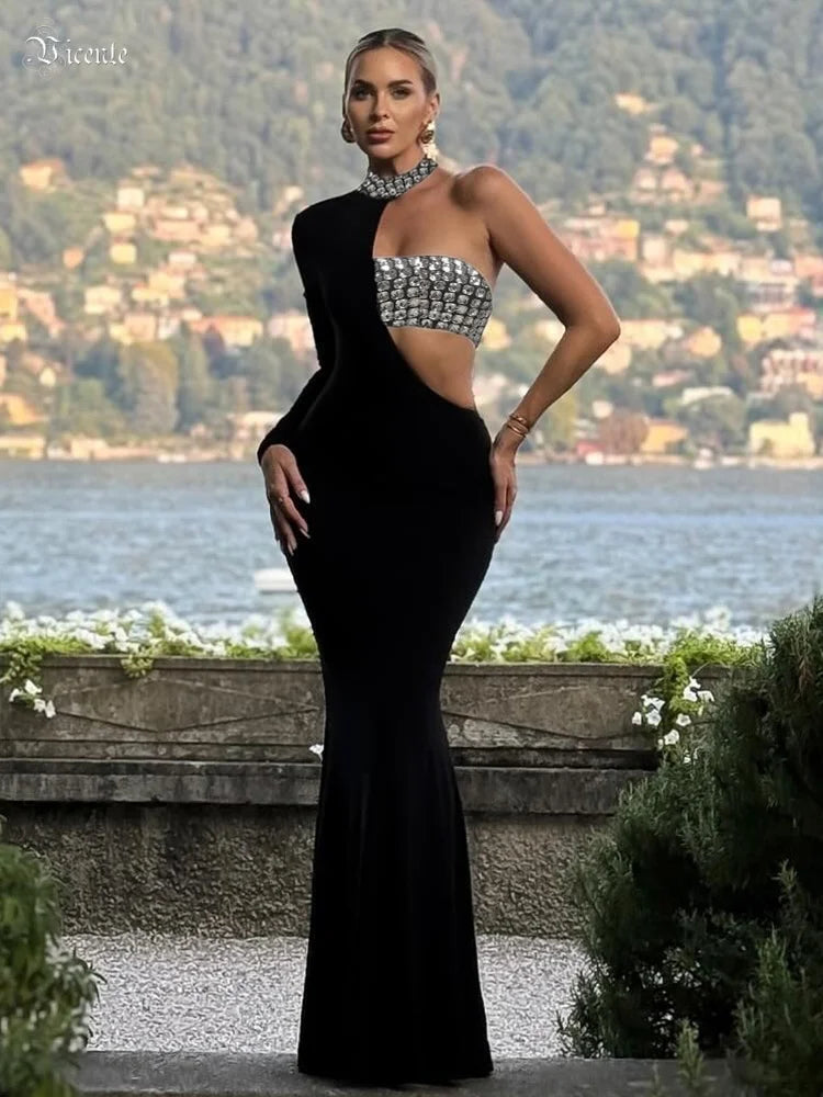 Stylish Black Asymmetric Long Sleeve Maxi Dress with Sparkling Detail Mermaid Gown for Red Carpet Events