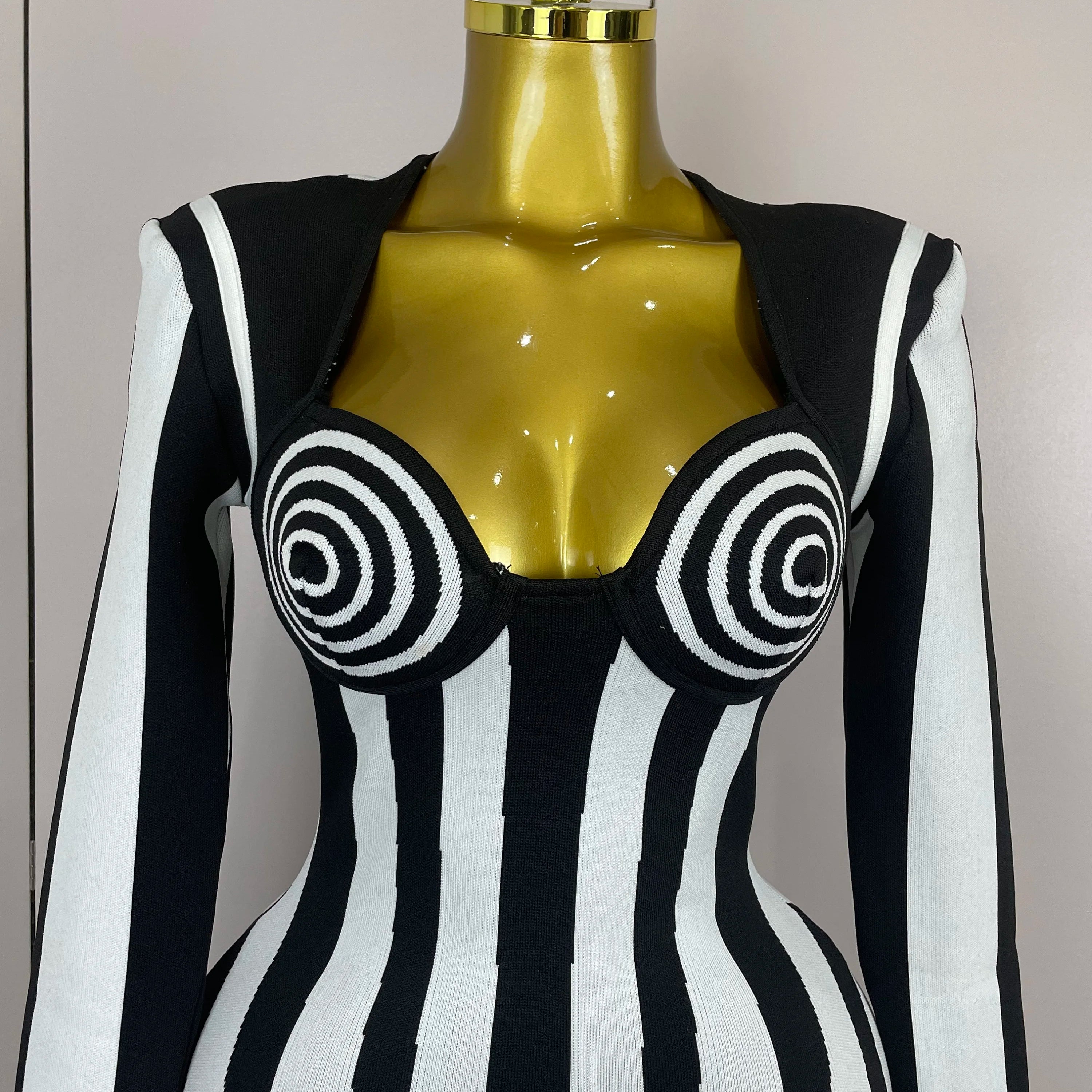 2025 Luxury Sexy Long Sleeve Stripe Black White Mini Bandage Dress Women Knitted Celebrity Elegant Evening Club Birthday Dresses