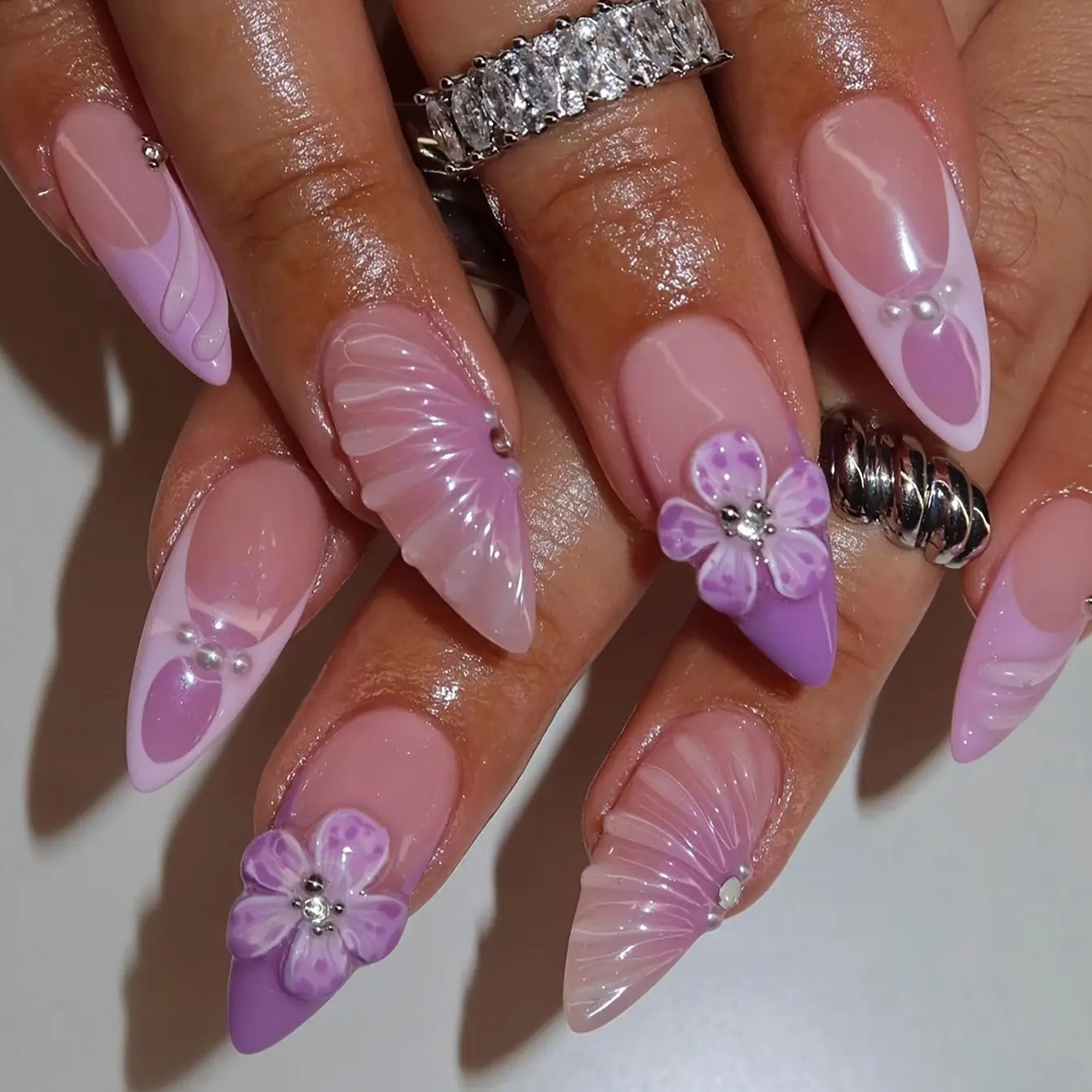 24pcs Pink French Press on Nails Spice Girl 3d Flowers Decor False Nails Wearable Reusable Crocodile Print Almond Fake Nail Tips Z3