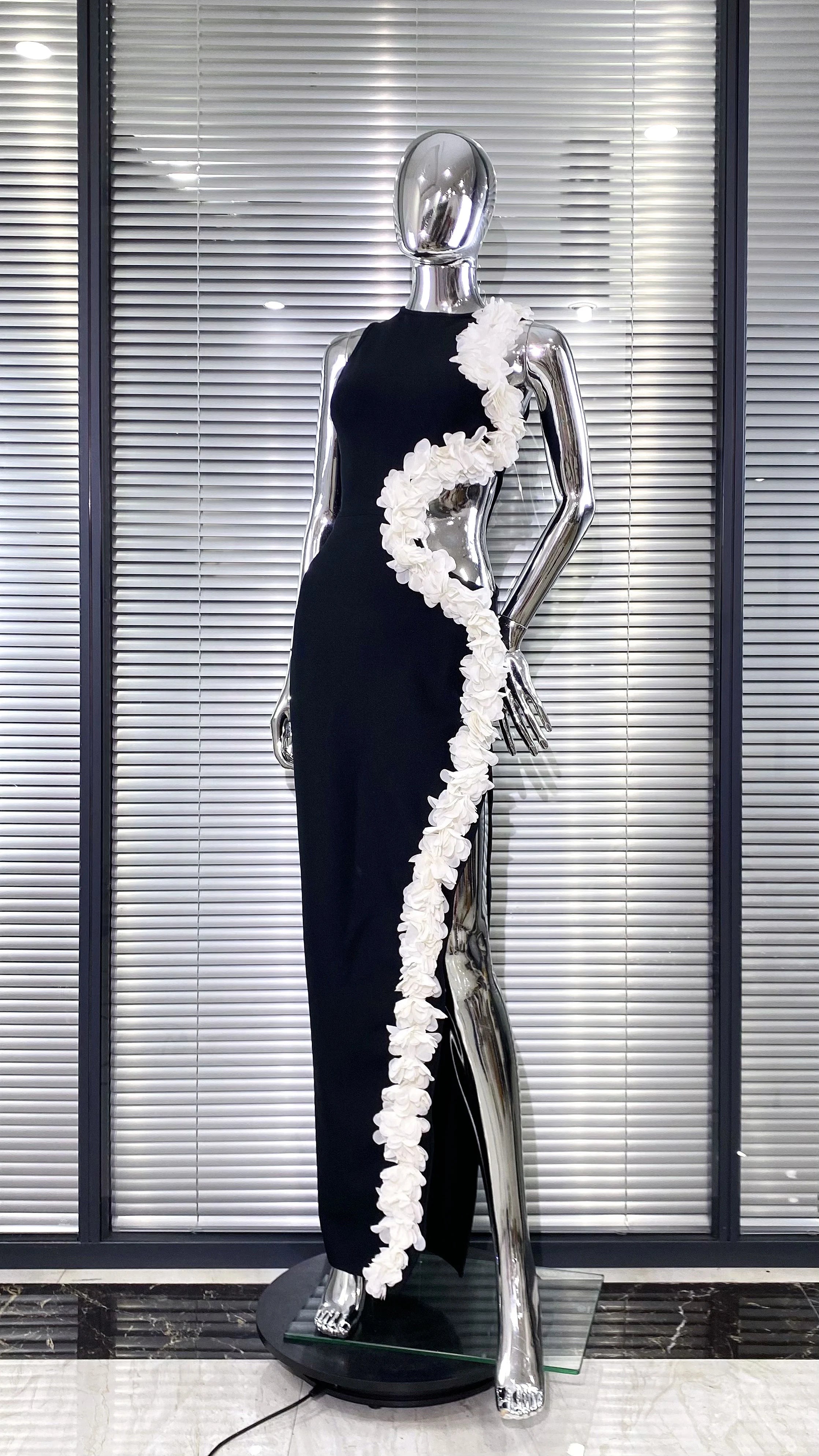 White Petal Edge Hollow Out Sleeveless Sheath Black Bandage Ankle Lengh Dress Woman Party Vestido Celebrity Cocktail Outfit