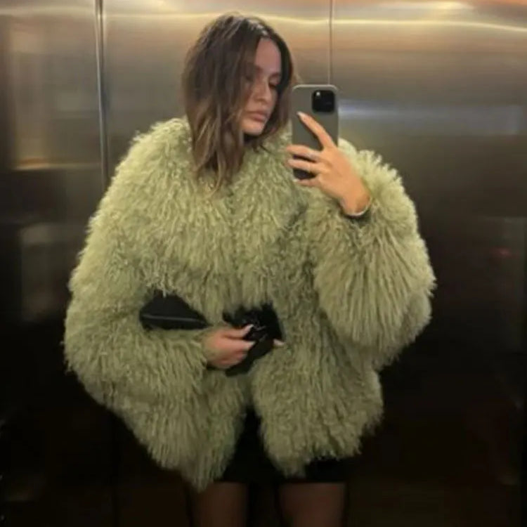 Winter New Fashion Solid Fluffy Fur Coat Women High Street Luxury Lapel Collar Faux Fur Jacket Female Casual Overcoats Green B