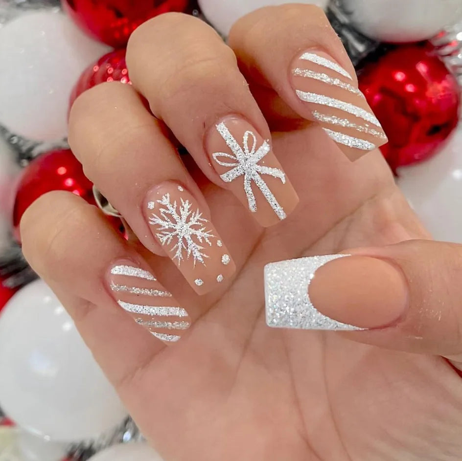 2025 New Christmas Fake Nail Tips Wearable Almond False Nails with Snowflake Flower Print European Xmas New Year Press on Nails 7