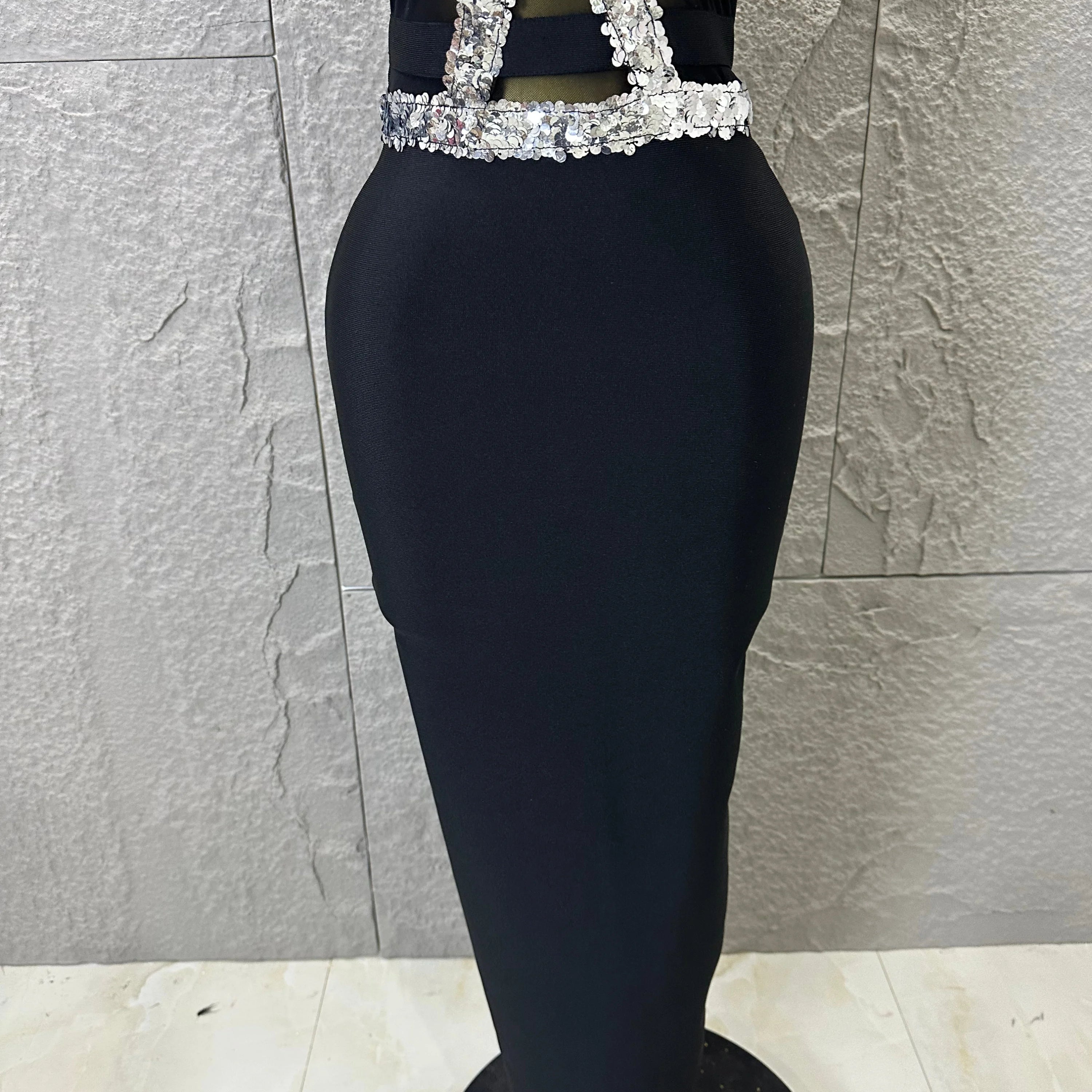 Elegant Black Halter Neck Maxi Dress Women Sexy Crisscross Crystal Embellished Sheer Mesh Cutout Waist Form-Fitting Outfit