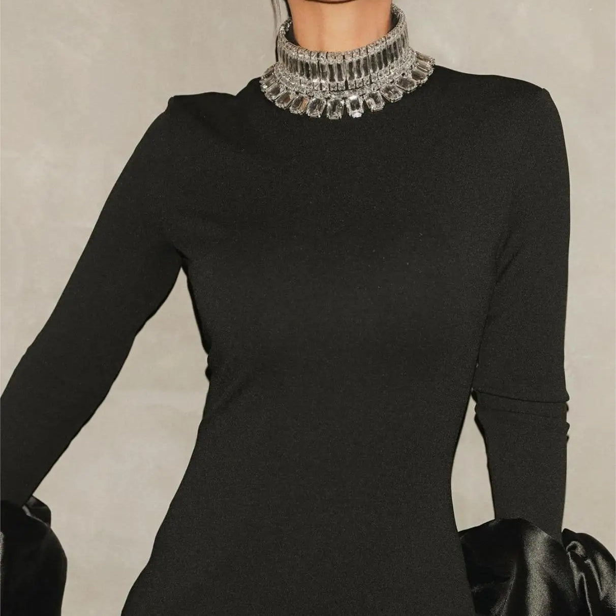 STOCK Shining Diamonds Neck Flare Sleeve Black Long Bandage Dress Elegant Woman Evening Party Dress Cocktail Party Outfit