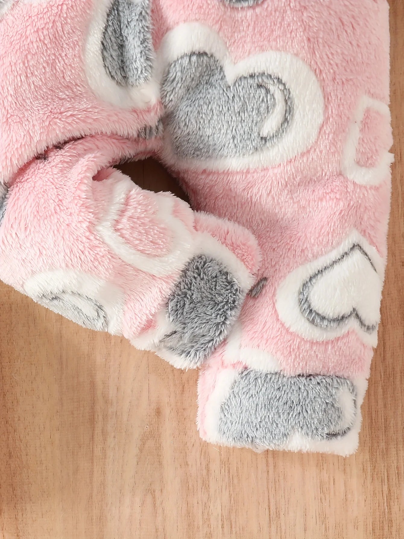 Toddler Active baby girl Love pattern fuzzy button-up hooded baby clothing Jumpsuit one-piece clothing Winter style Romper