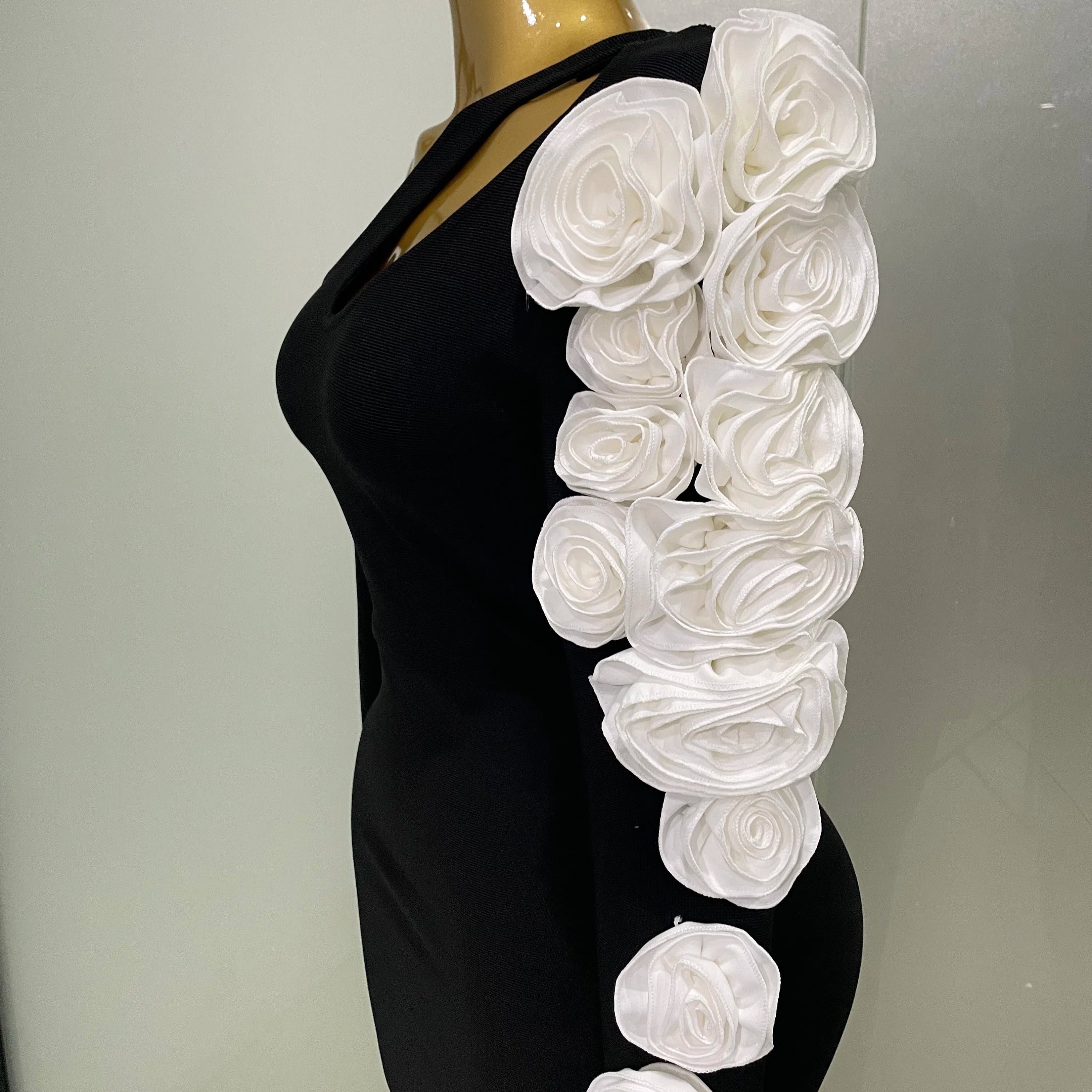 2025 New Sexy One Shoulder Key Hole Flower Maxi Long Bodycon Bandage Dress Women Knitted Elegant Evening Club Party Outfit