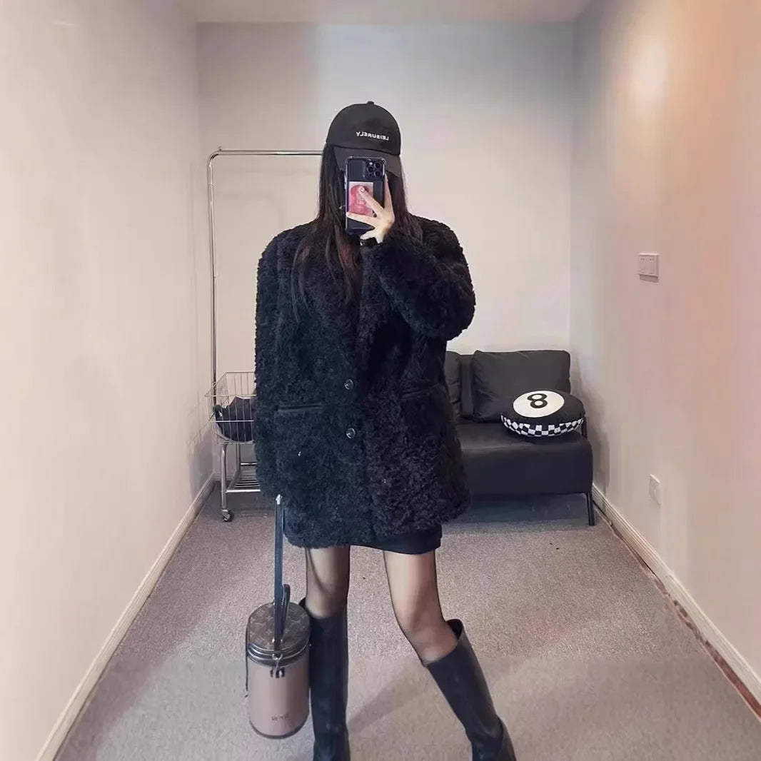 New Winter Hot Sale Of The Season Women's Thickened Loose Suit Collar Lamb Fur Jacket Medium Length Coat Fake Fur Mixed Fur Coat