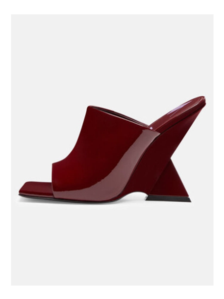 Women's New Summer High-heeled Diagonal Heeled Square Sandals, Fashionable Thick Heeled Slope Heel Large claret