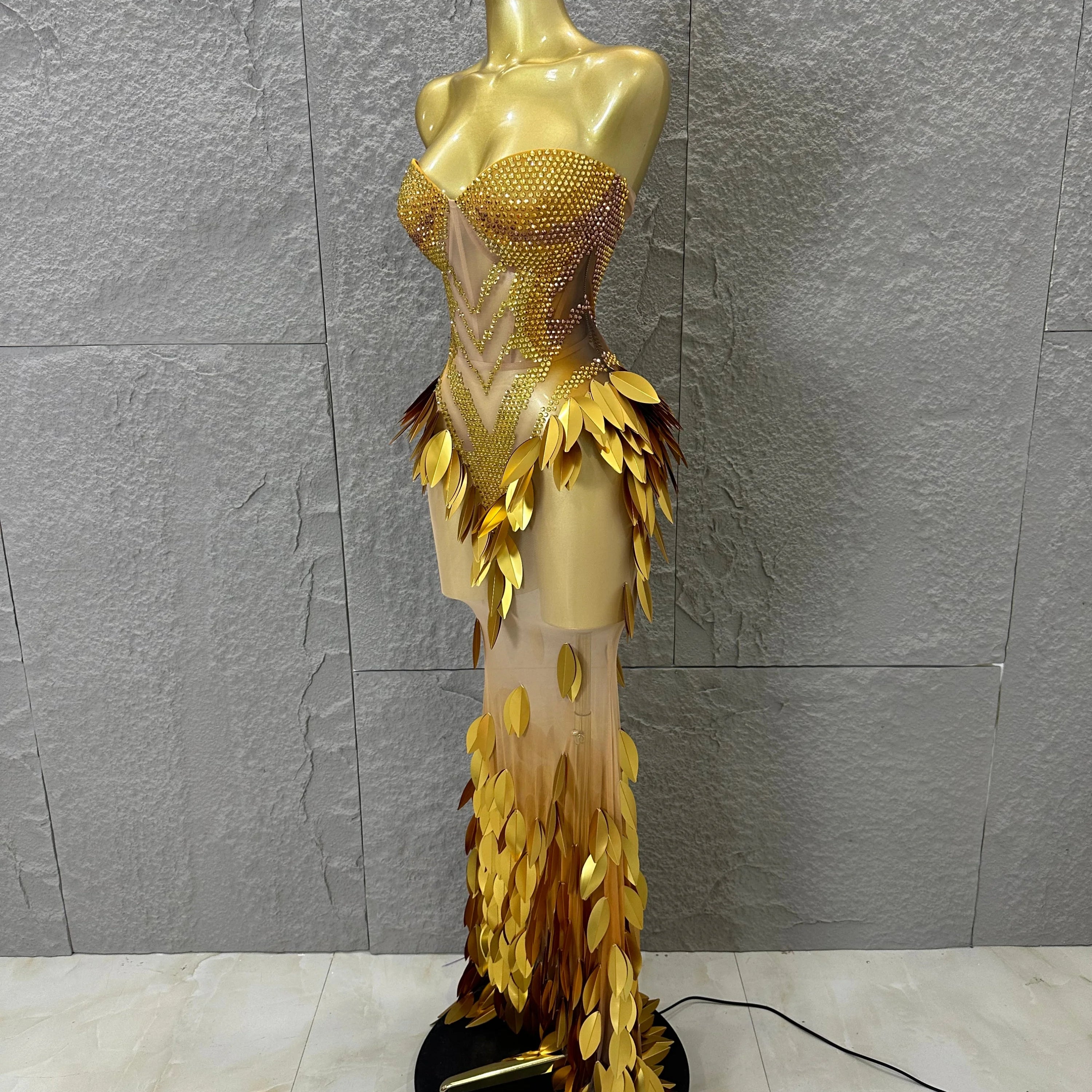 Luxurious Gold Strapless Dress Women Sexy Sheer Mesh Full Crystal Beaded Leaf Form-Fitting Mermaid Formal Event Party Costume