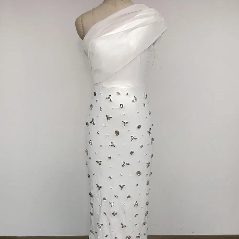 2025 Sexy Women Light Luxury Nail Bead Dress with Slant Neck and Sleeveless Bodycon Flute Patchwork Dress Evening Party Vestidos WHITE