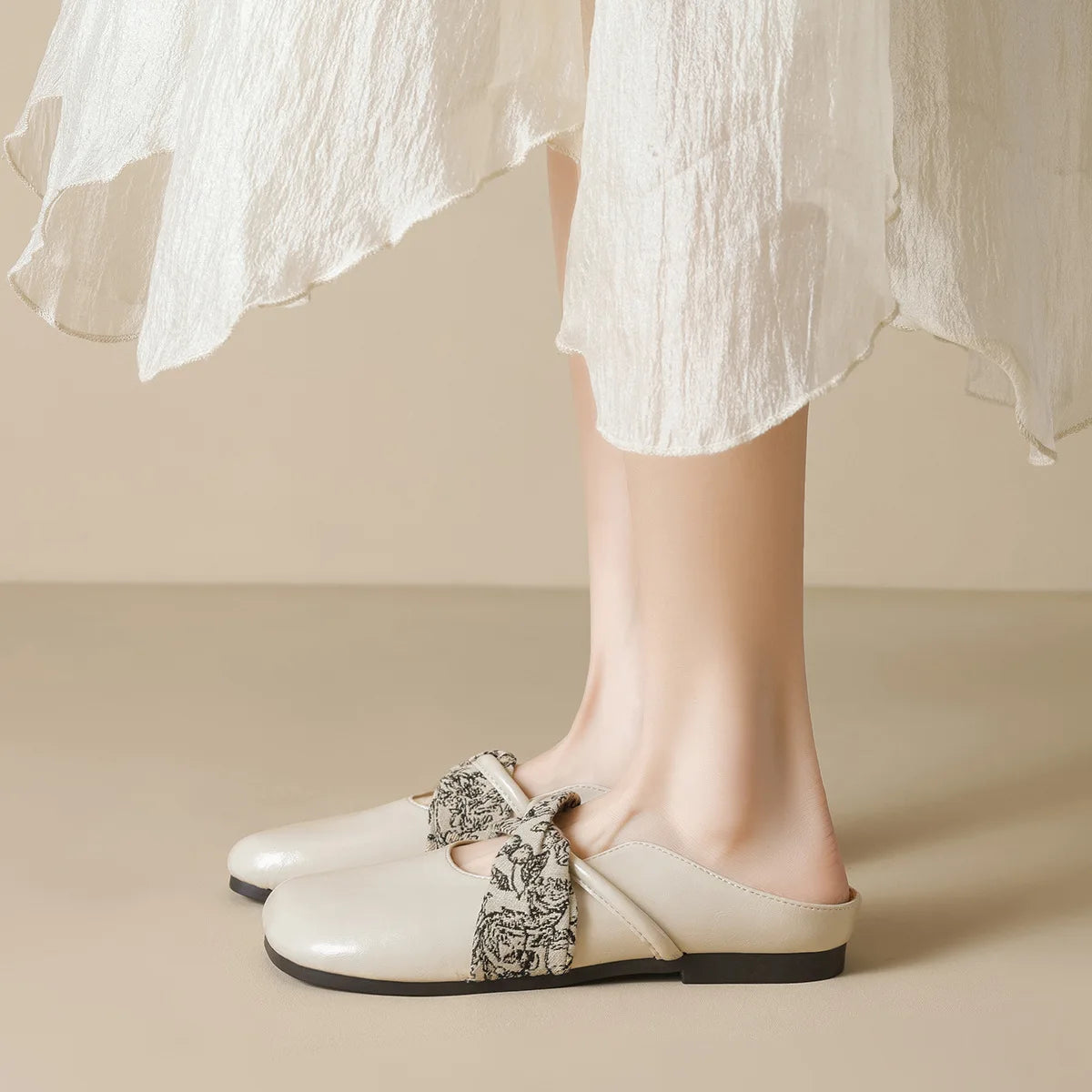 New spring women's outdoor shoes Mules Slippers Ladies' casual flat shoes Work shoes Boat shoes Large sizes 41-43