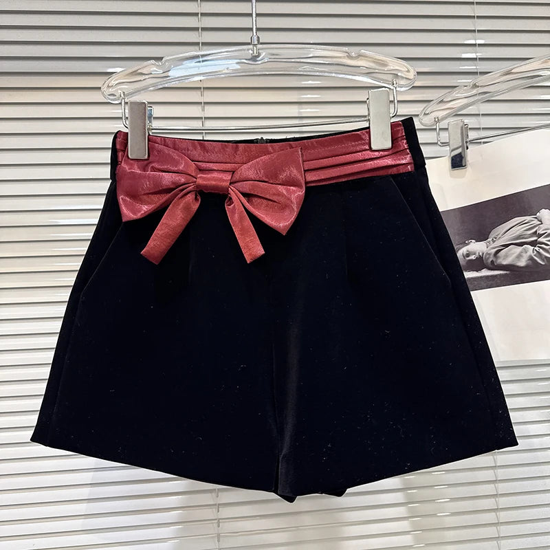 Winter New Fashion Three-Dimensional Bow Patchwork Velvet Shorts For Women Wide-leg Boot Short Pants Female 11A07475 Black Red