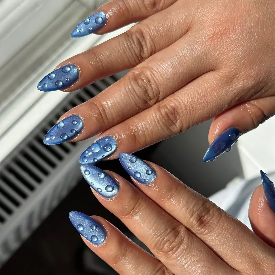 24Pcs Mid-length Almond Fake Nail with Blue Stripe Smudge Design Press on Nails for Woman Datachable Full Cover False Nails Tips EP-08