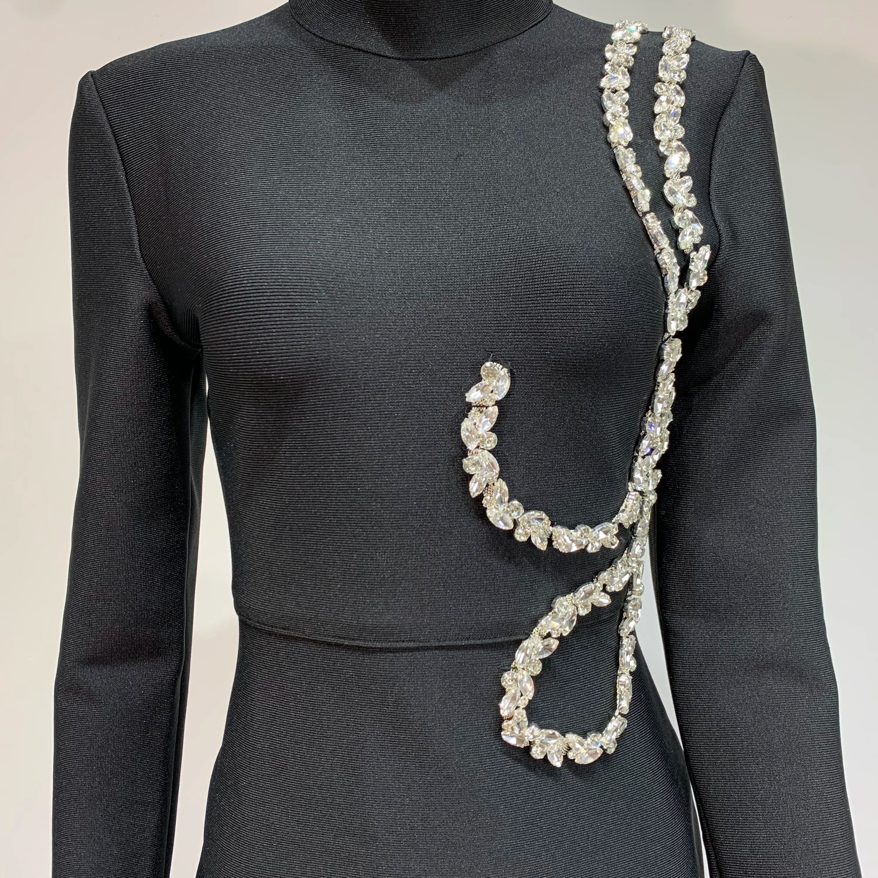 Women Winter Celebrity Sexy Turtleneck Diamonds Black Maxi Long Bodycon Bandage Dress 2024 Elegant Evening Club Party Dress