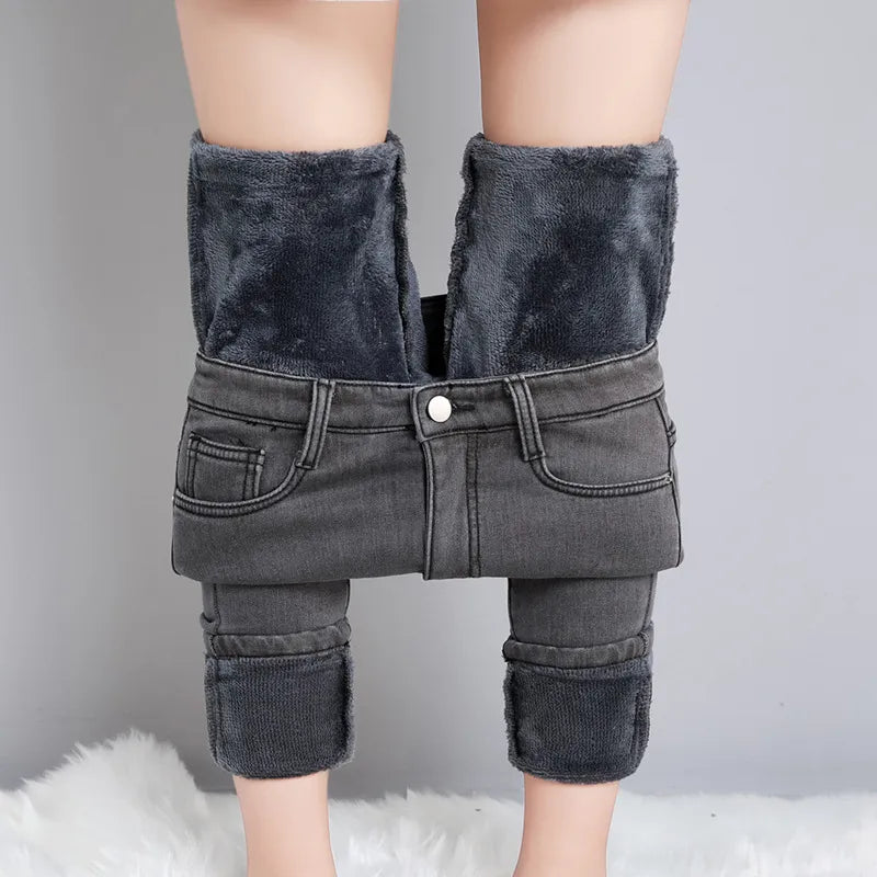 Women Thermal Jeans Winter Snow Warm Plush Stretch Jeans Lady Skinny Thicken Students Denim Pants Fleece Mom Fur Trousers GRAY