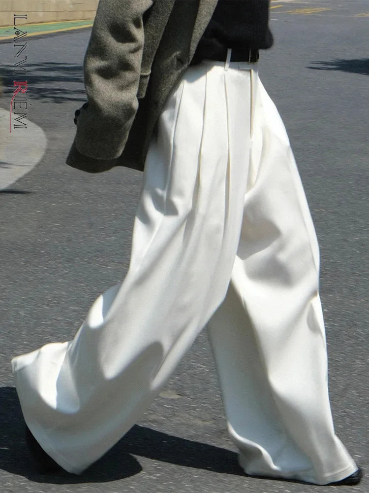 [LANMREM] Korean Style Pleated White Pants For Women High Waist Wide Leg Trousers Casual Loose Clothing Spring New 26D8719