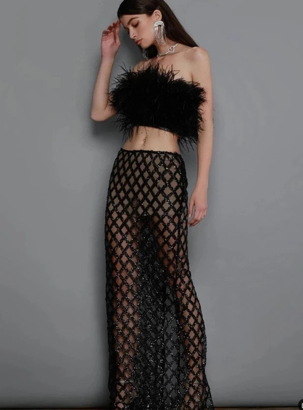 Europe And The United States Sexy New Fashion Wrap Chest Feather Decoration Split Shoulder Bare Backpack Hip Skirt Sexy Color