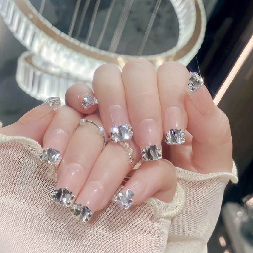 24pcs Heavy Metal Red Crystal Design False Nails 3D Gold Bow Pearl Decor Bride Fake Nail tips Full Cover Diamond Press on nails 6