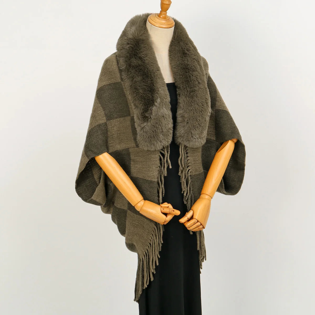 Fashion Faux Fur Collar Plush Shawl Knit Plaid Cardigan Cape Cloak Warm Thicken Shawl Autumn Winter Women Sweater Jacket Coat CP107-02