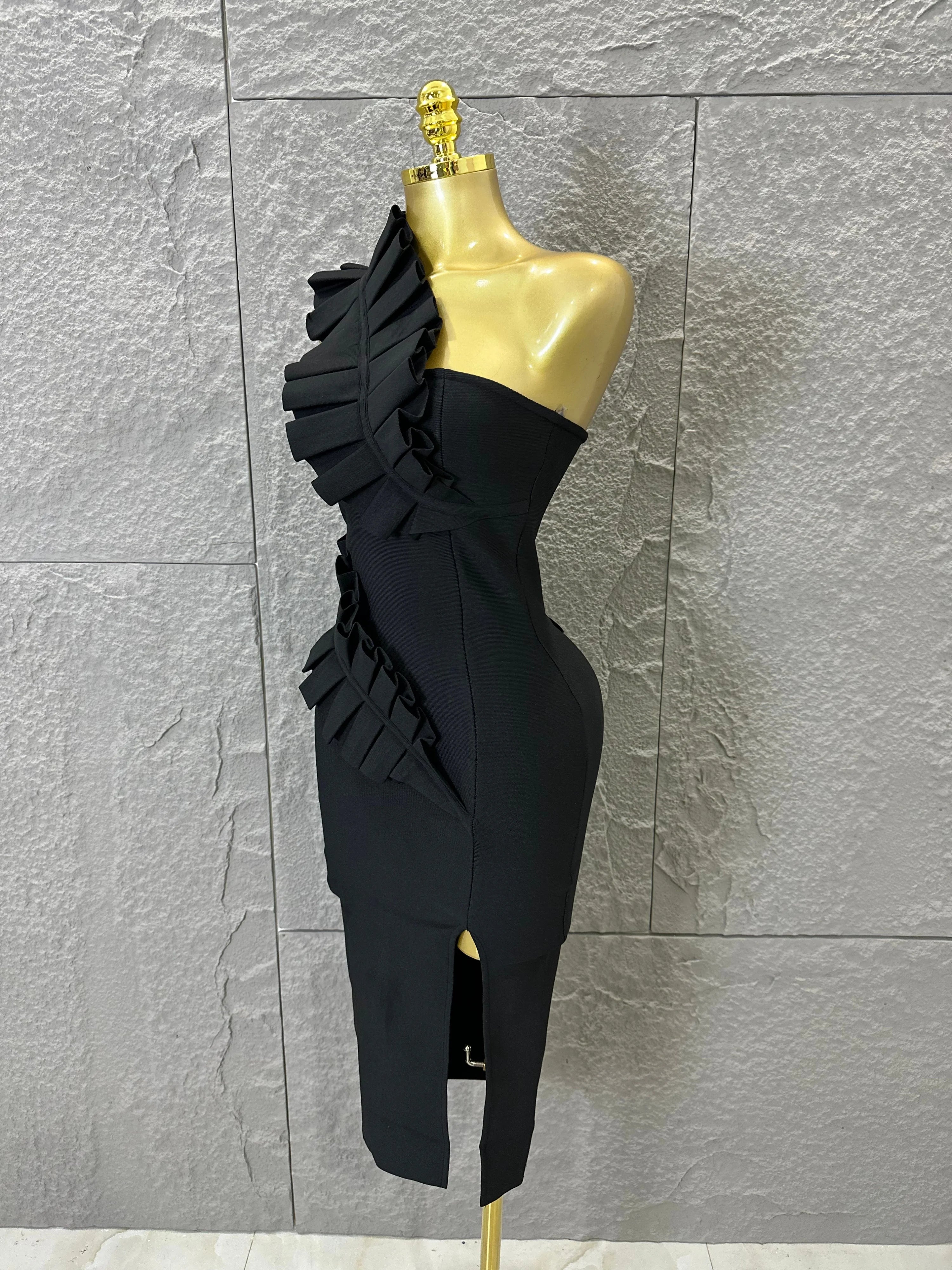 Sexy One-Shoulder Bodycon Midi Dress Women Sexy Ruffle Embellished Waist Cutout High Slit Outfit Evening Gala Party Costume