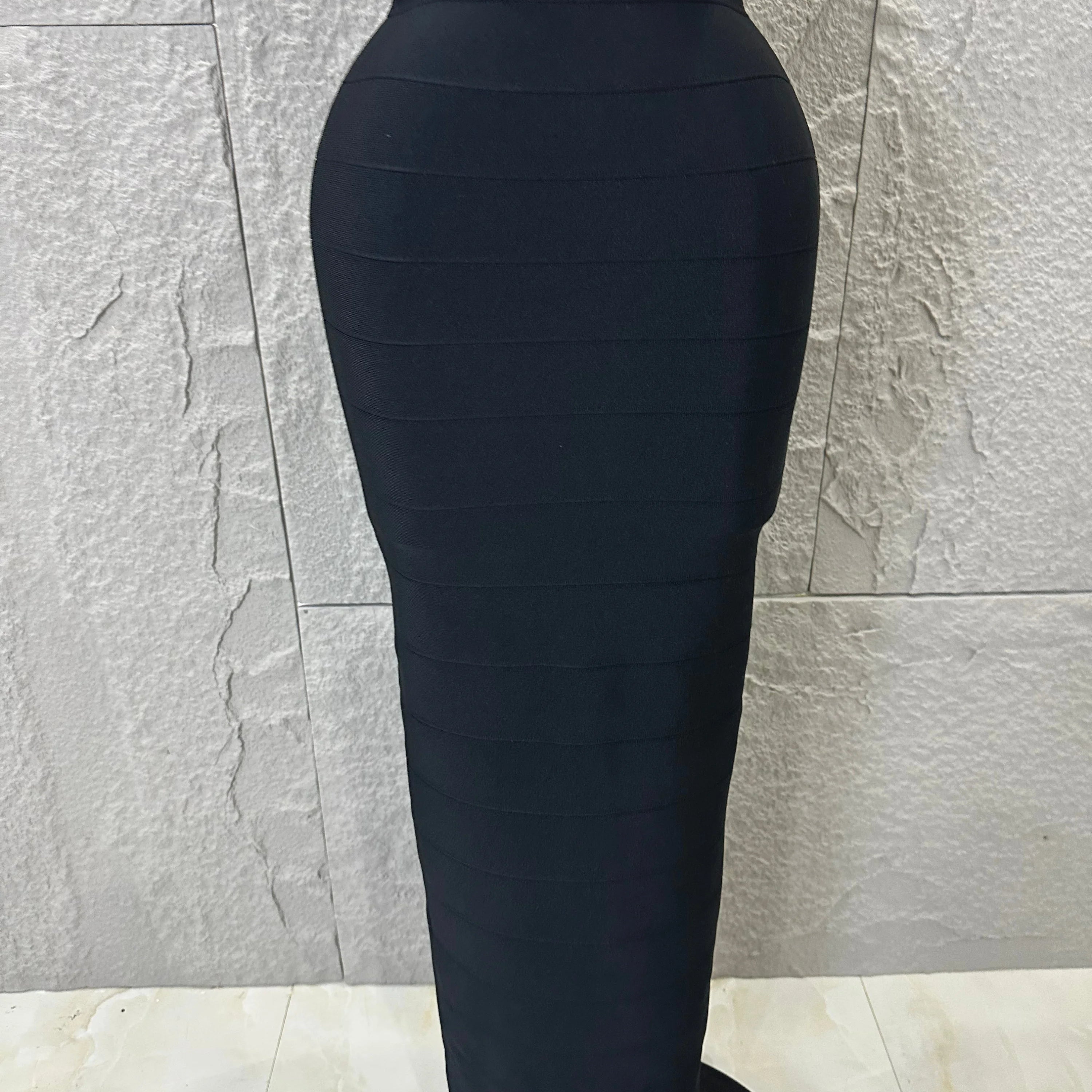 Elegant Black Plunge Halter Neck Dress Sparkle Beaded Top Fitted Mermaid Floor Length Evening Banquet Formal Dinner Event Outfit