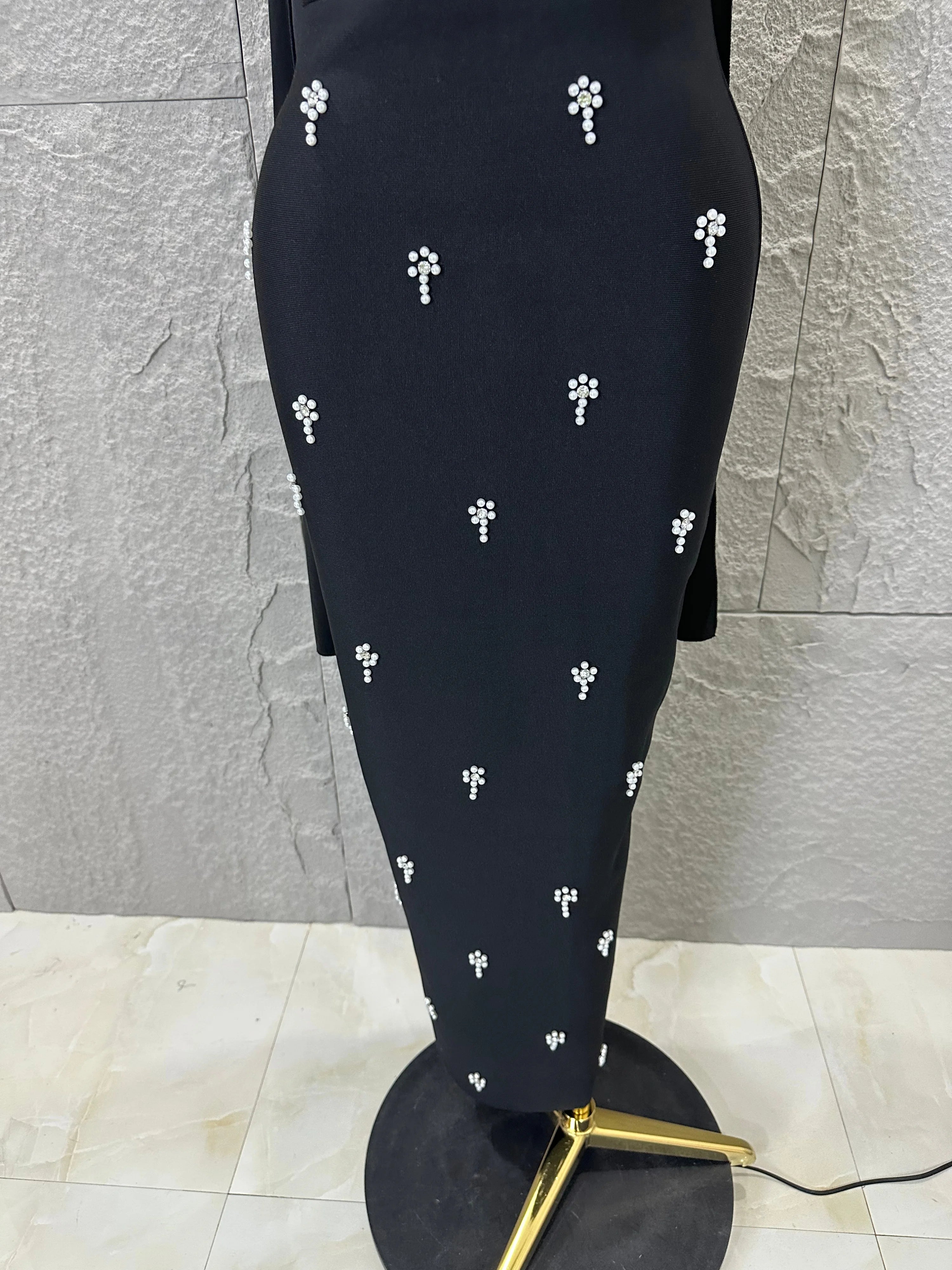 Sexy Black Pearl Studded Maxi Dress Halter Cape Bandage Bodycon Stage Birthday Party Nightclub Celebrate Photo Shoot Out