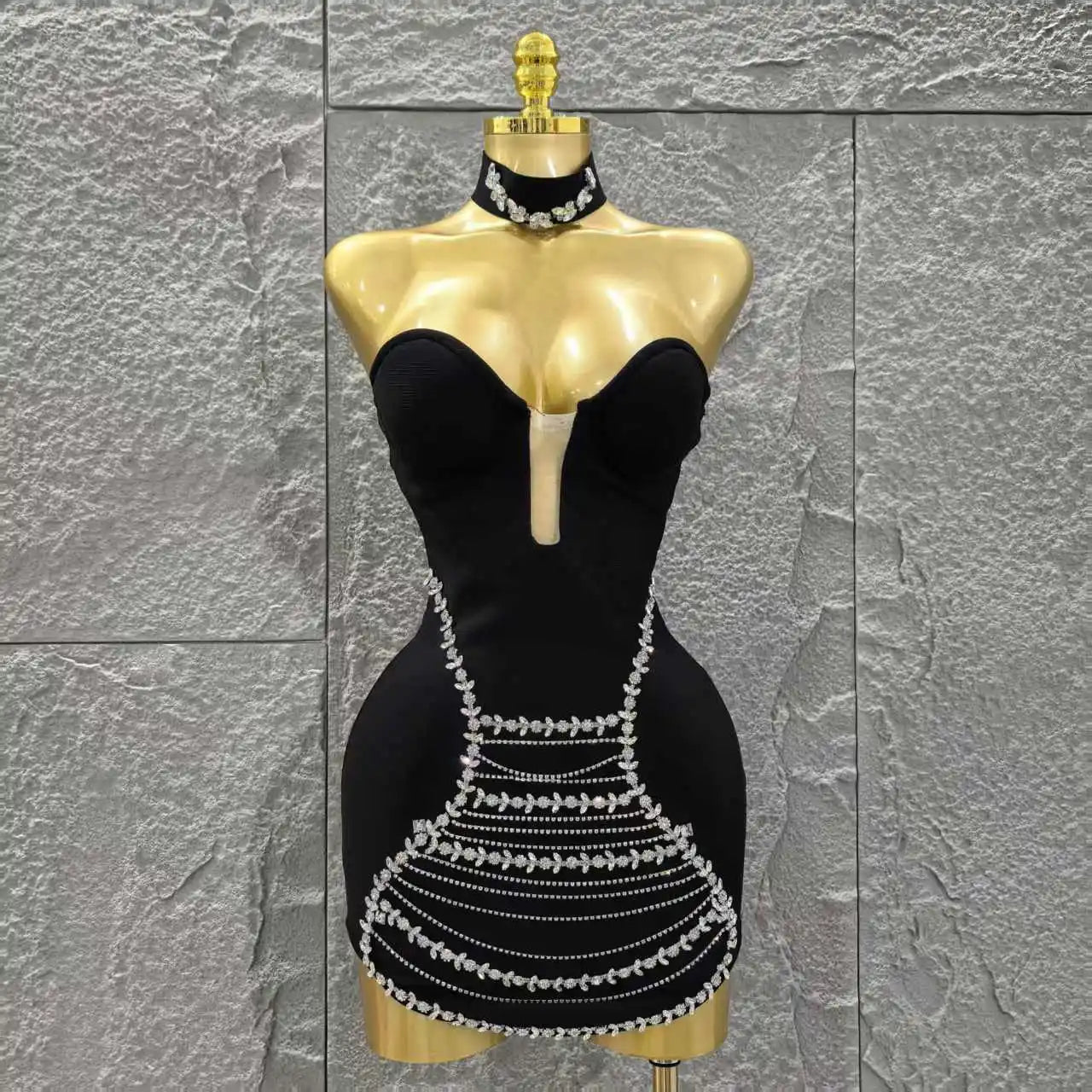 Black Color Women Sexy Strapless Shinning Crustal Bodycon Mini Bandage Dress Necklace Fashion Celebrate Evening Party Outfit black