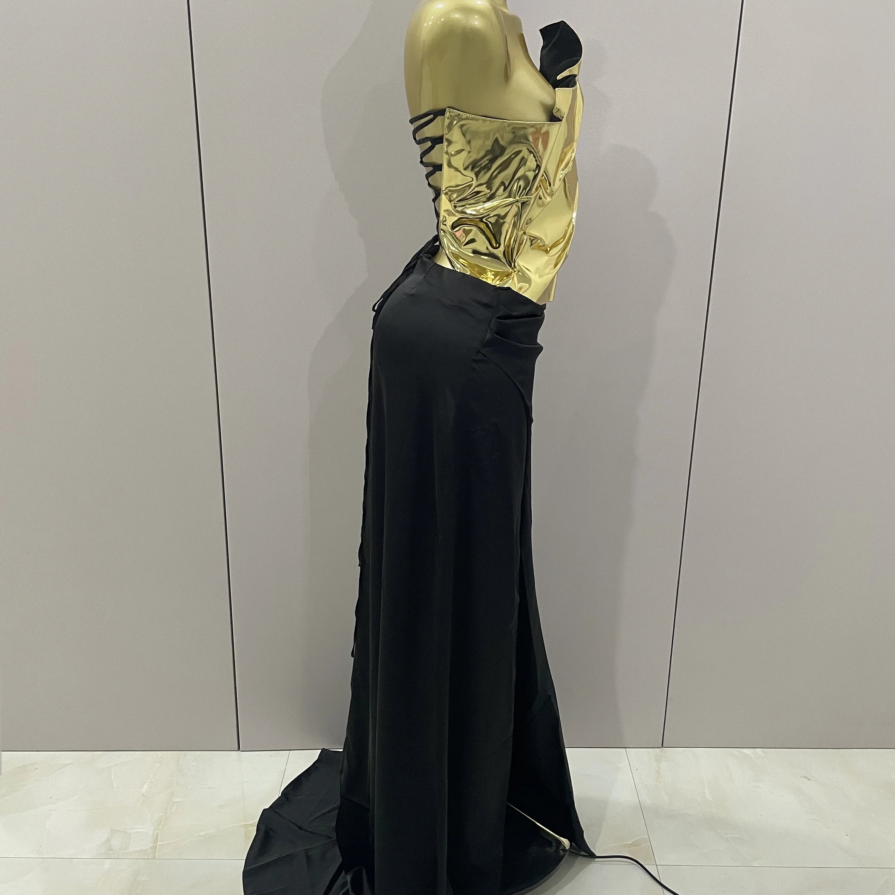 2025 Gold Color Sexy Laced-up Tops 2 Pieces Set Long Dress Women Celebrate Evening Party Celebrity Elegant Dress