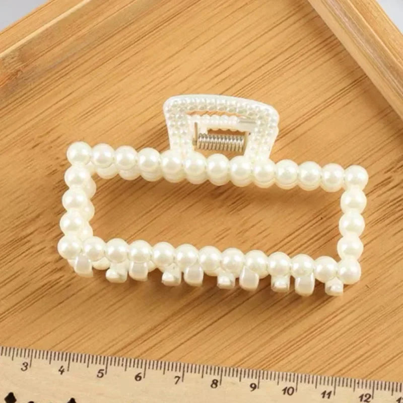 Korean Pearl Hairpins Geometric Hair Claw Clips for Women Summer Large Shark Clip Back Head Hair Clip for Girls Hair Accessories C