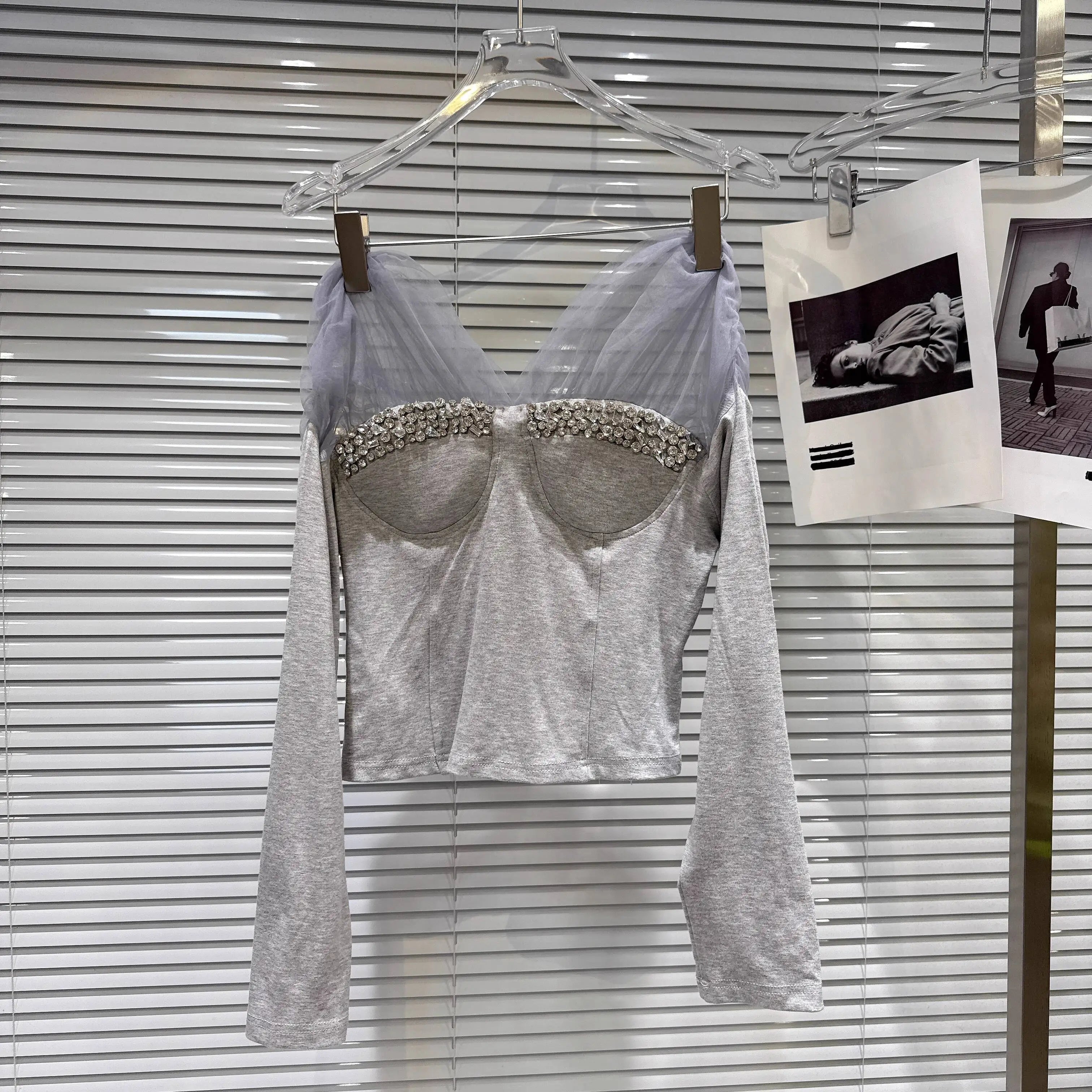 Winter New Fashion Mesh Patchwork Rhinestone Beaded Chest Pad T-Shirt For Women Slim Fit Short Tops Female 11A07772 Gray One Size