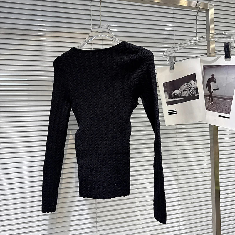 Winter New Niche Fashion V-neck Cross Belt Buckle Tie Knitted Sweater For Women Slim Fit Top Female Trend 11A07676