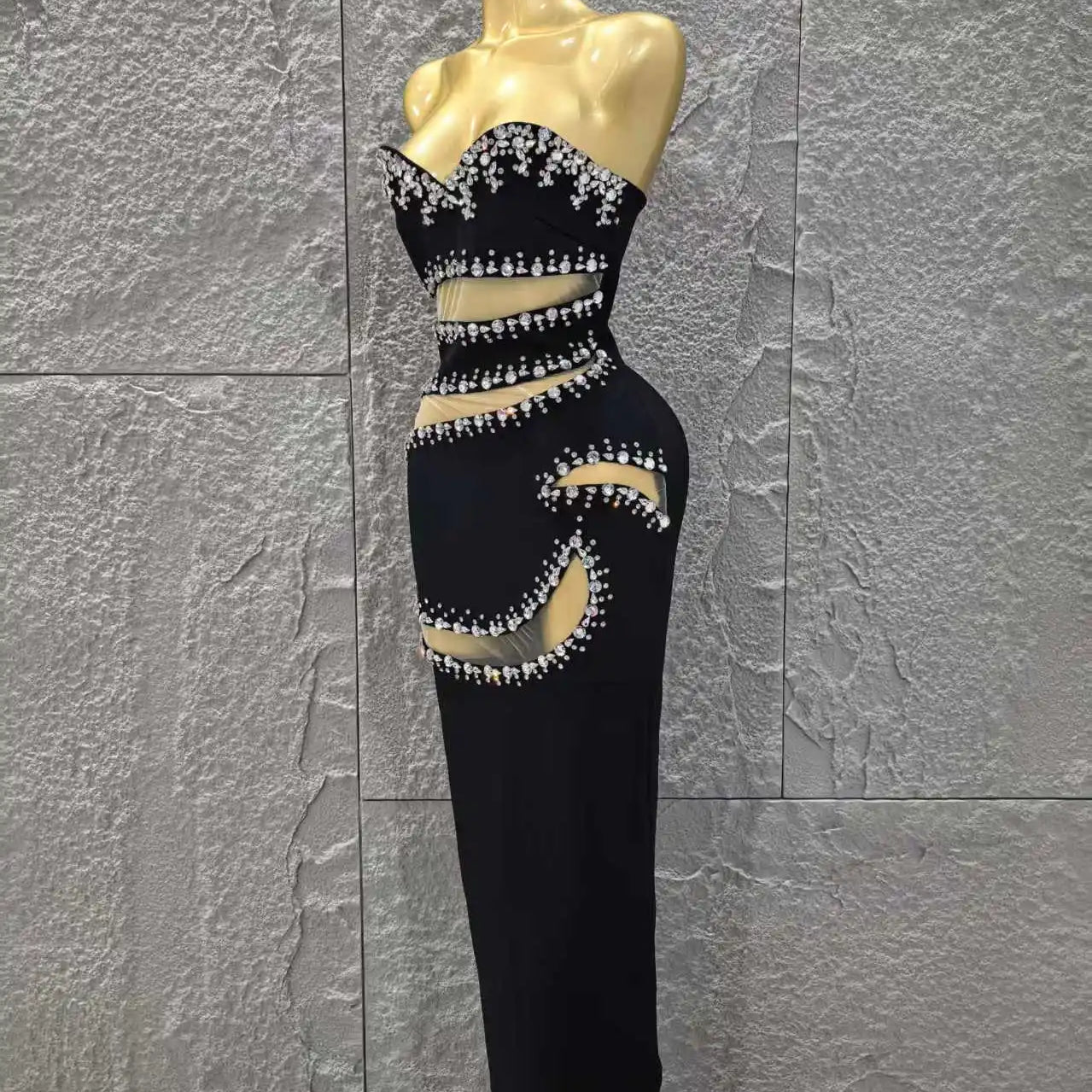 Black Color Women Sexy Strapless Shinning Crystal Mesh Holes Bodycon Bandage Long Dress Celebrate Evening Party Outfit
