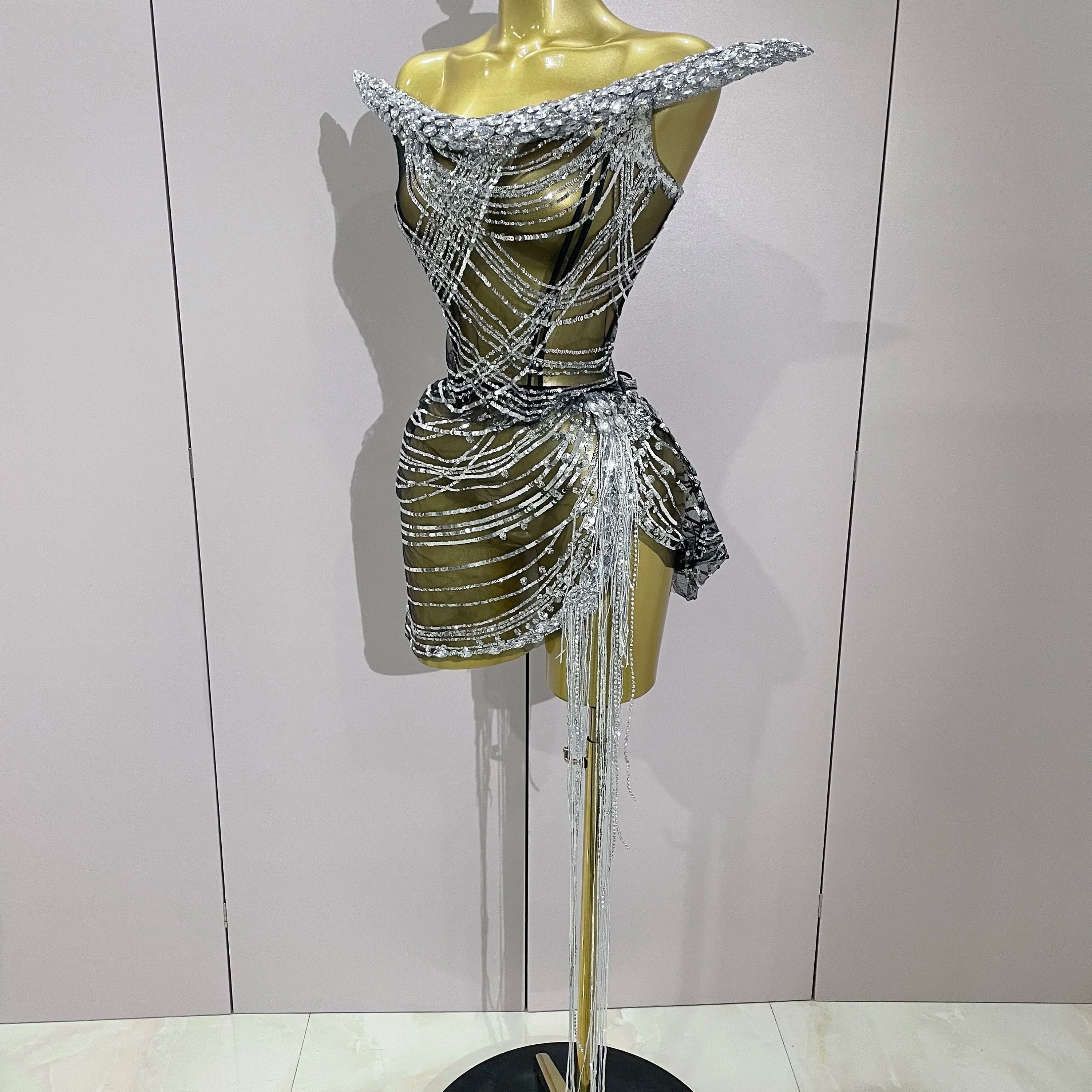 Stock Sexy Shinning Diamond Tassels Chain Strapless Tops Skirt 2 PCS Women Evening Party Celebrate Nightclub Performance Costume