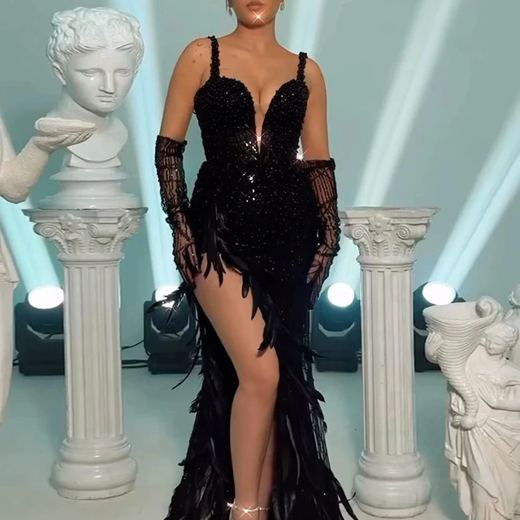 Black Pearls Long Dress Spaghetti Straps Sweetheart Neck Feathers Embellished Split Sequins Party Evening Gown With Gloves