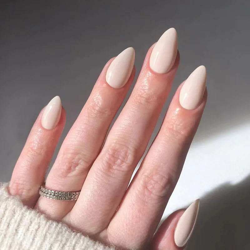 24Pcs Solid Color White Fake Nail Short Almond False Nails with Design Wearable Oval Press on Nails Finished Full Cover Nail Tip 1510