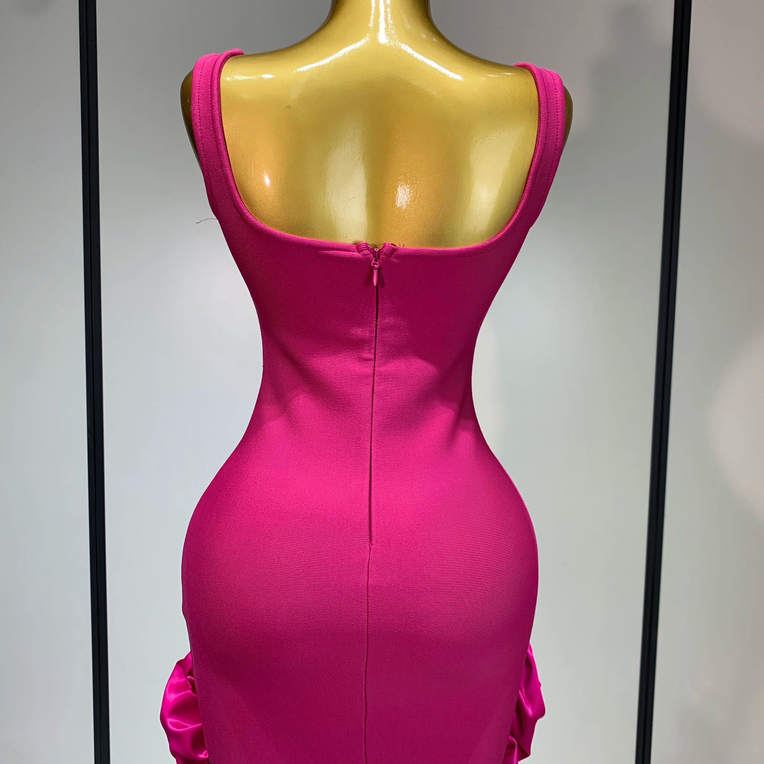 Shining Diamonds Sleeveless Sexy Bodycon Mini Bandage Dress Ruffles Celebrate Evening Party Luxury Birthday Outfit Vestido