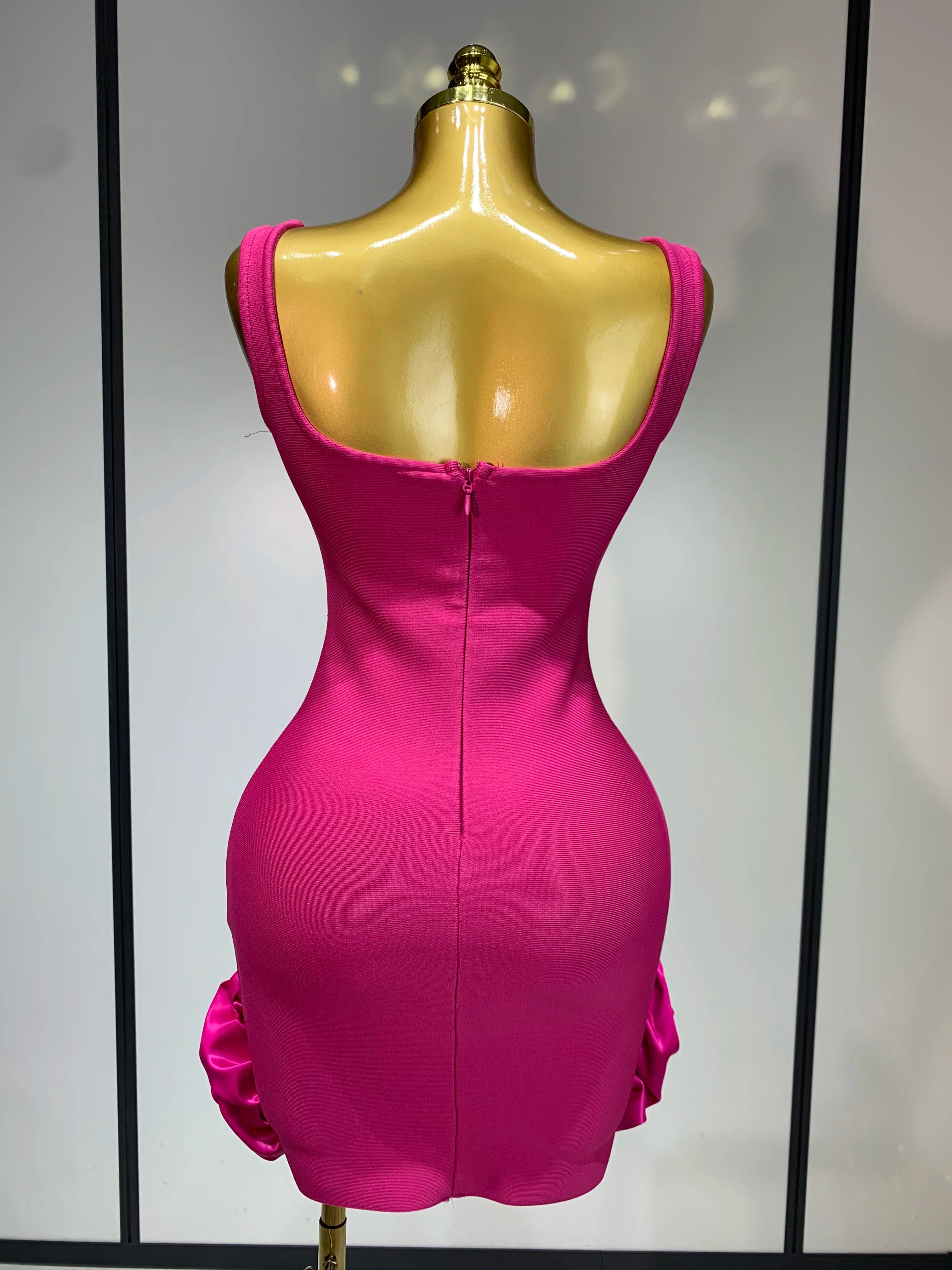 Shining Diamonds Sleeveless Sexy Bodycon Mini Bandage Dress Ruffles Celebrate Evening Party Luxury Birthday Outfit Vestido