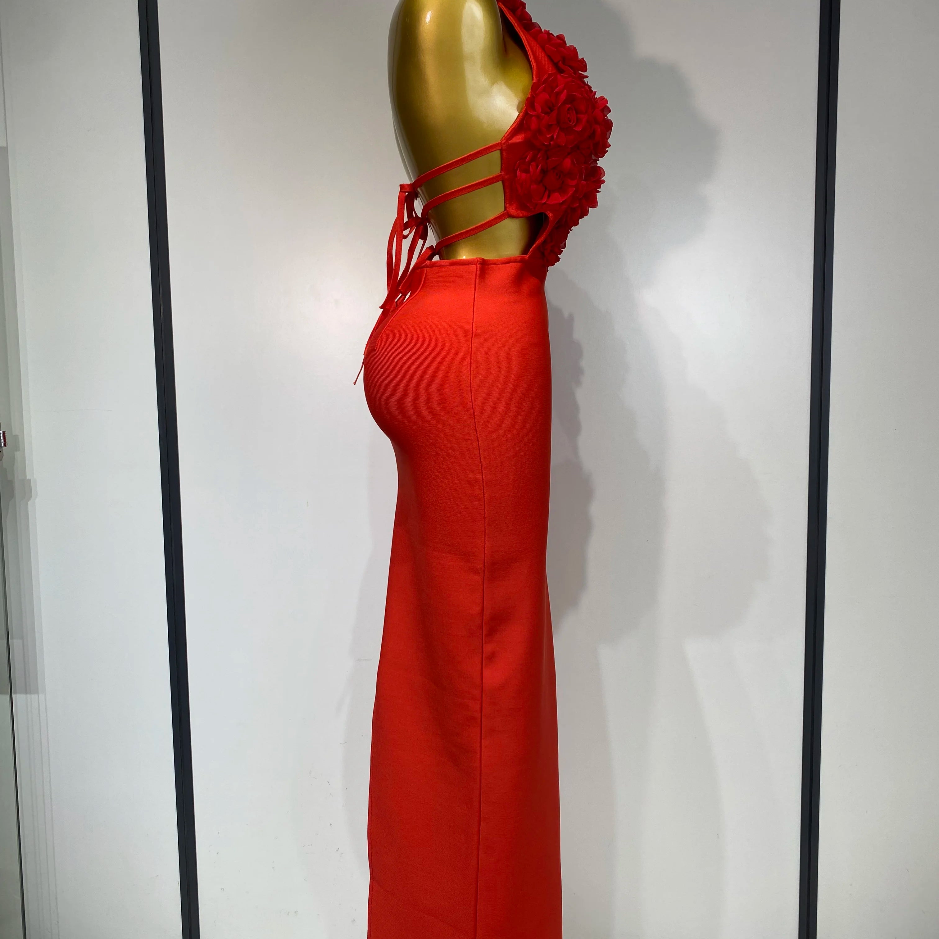 2025 New Women Sexy Halter Hollow Out Flowers Bodycon Bandage Dress Red Backless Elegant Party Luxury Birthday Wedding Dresses
