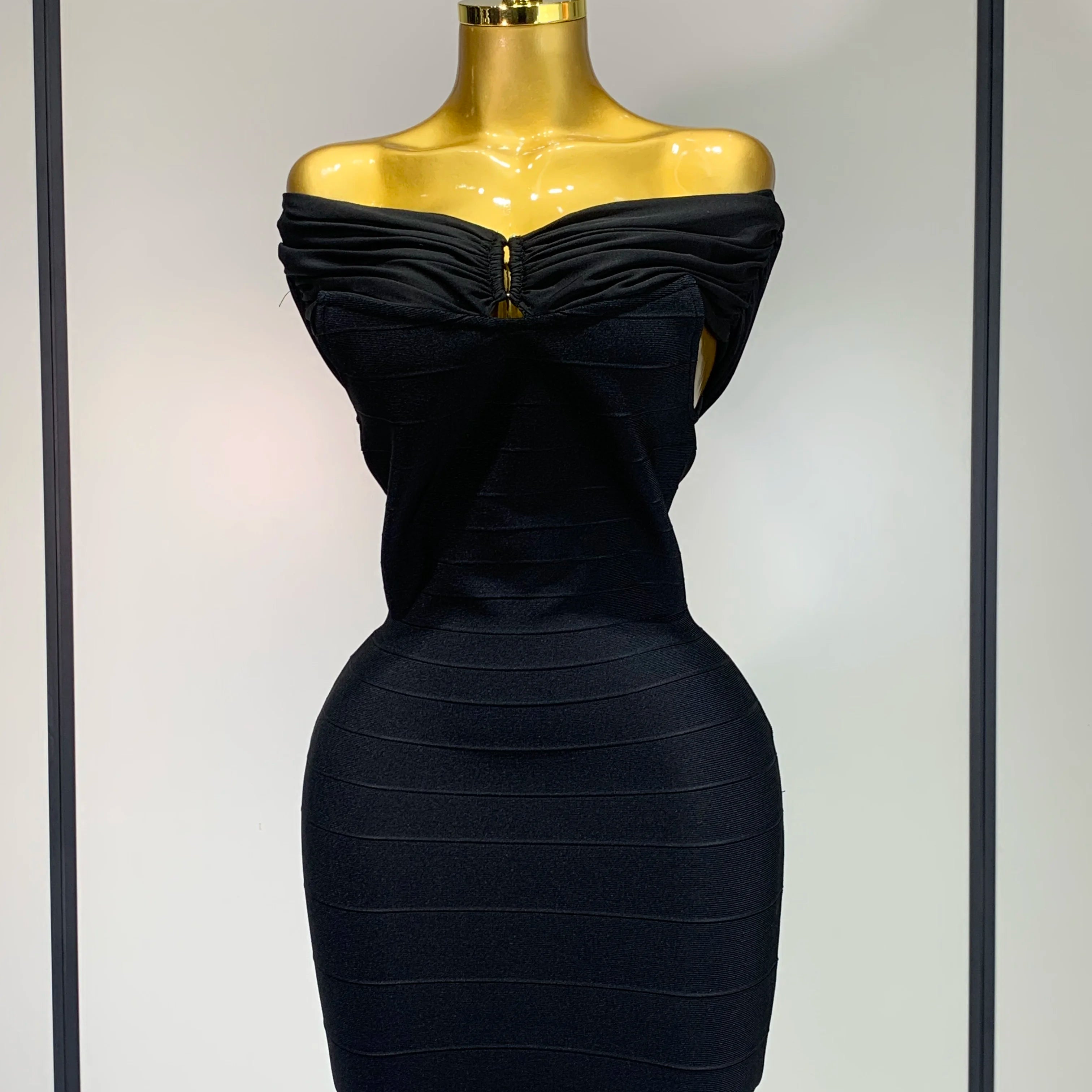Fashion Sexy Strapless 2025 Black Off-shoulder Mini Bodycon Bandade Dress Celebrity Cocktail Party Luxury Birthday Club Dresses black