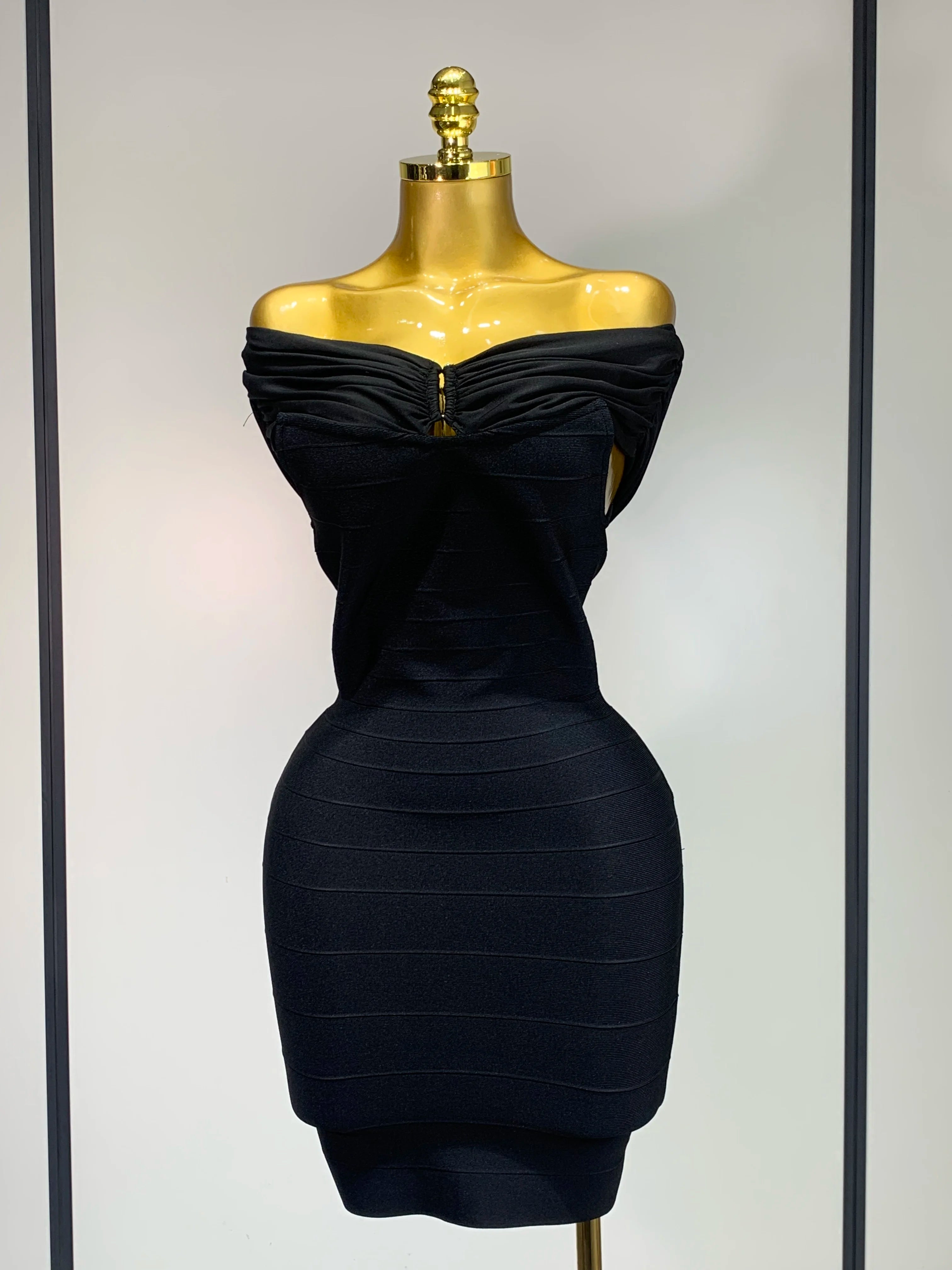 Fashion Sexy Strapless 2025 Black Off-shoulder Mini Bodycon Bandade Dress Celebrity Cocktail Party Luxury Birthday Club Dresses black