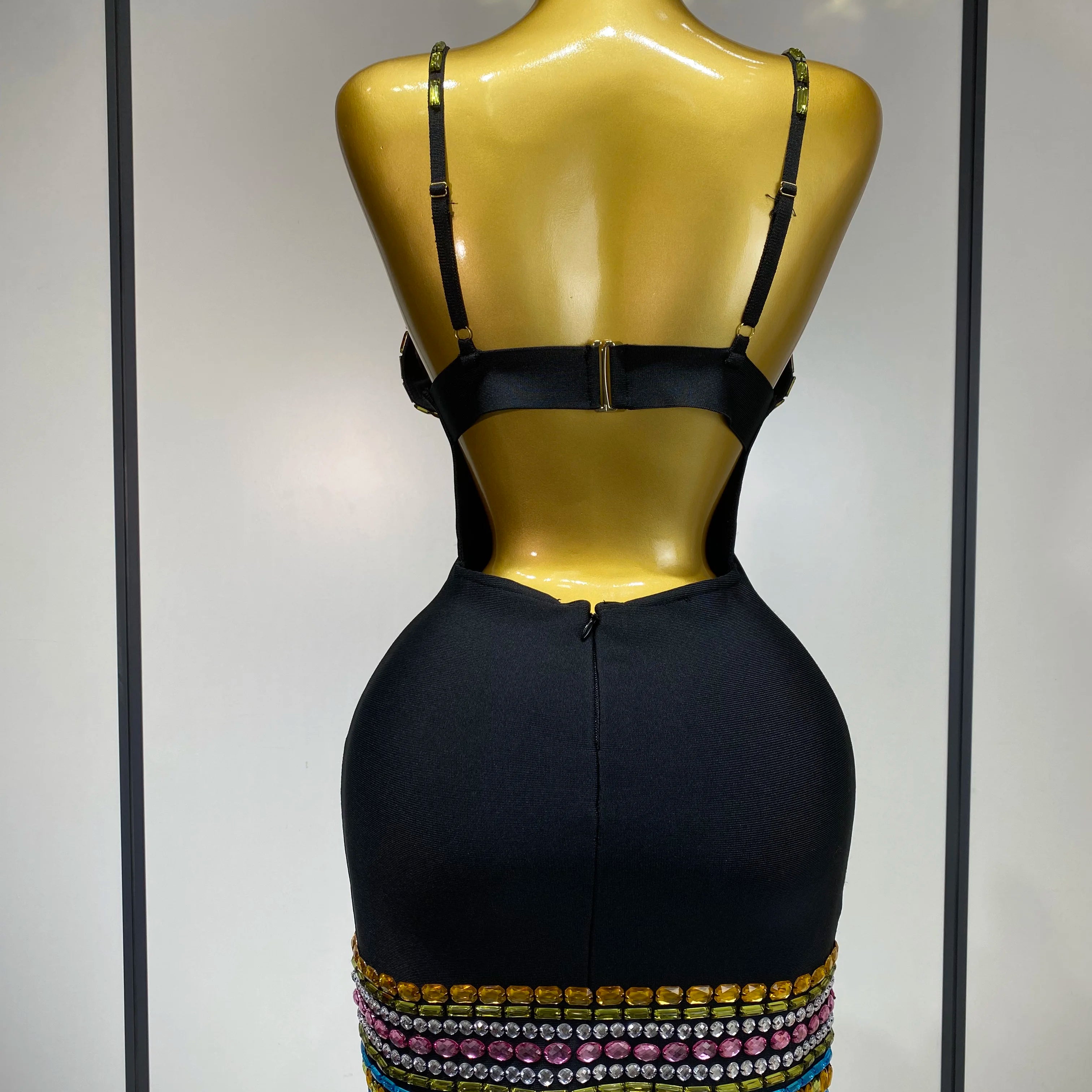 Sparkly Colorful Diamonds V Neck Black Bodycon Bandage Dress 2025 Celebrity Elegant Evening Club Party Luxury Birthday Dresses