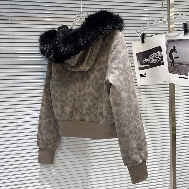 Winter New Sweet Fashion Metal Diagonal Zipper Camouflage Furry Lined Short Jacket For Women Versatile Coat 11A07506