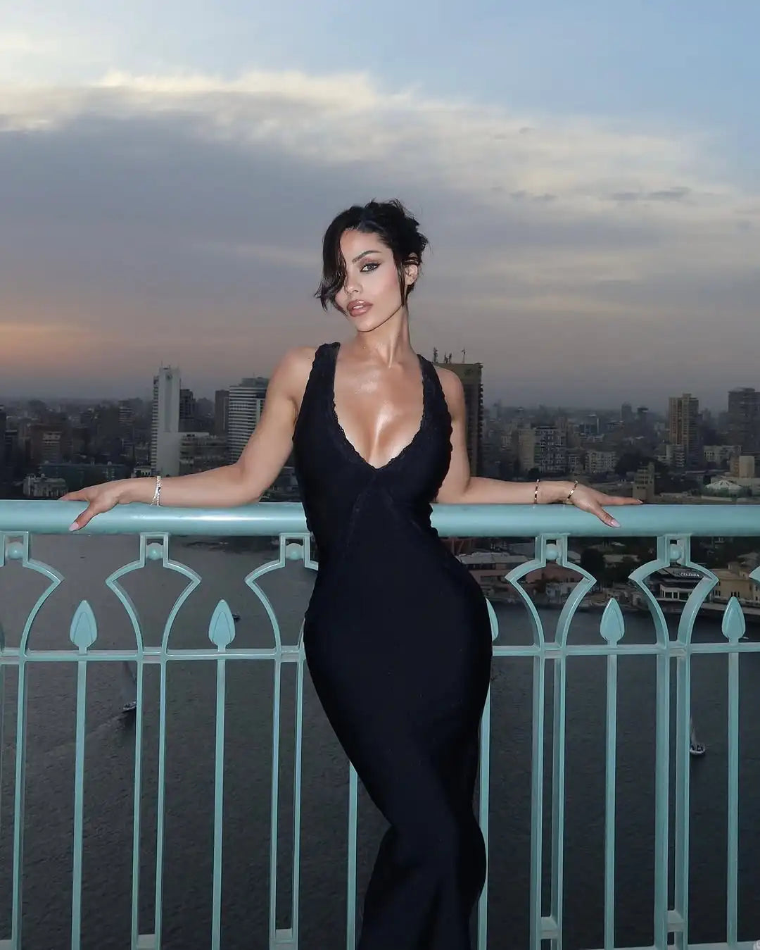 Black Color Women Sexy Halter V-Neck Lace Bodycon Long Bandage Maxi Dress Celebrate Evening Party Birthday Fashion Cocktail Wear black