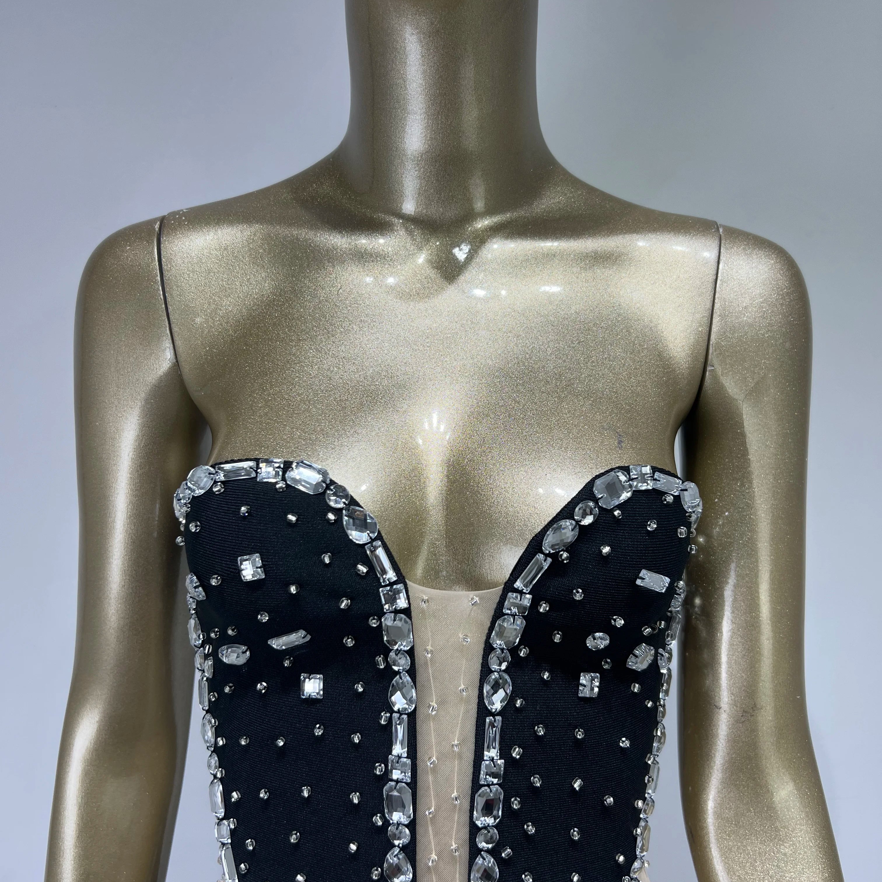 Luxury Women Summer Style Sexy Strapless Beading Diamonds Black Mini Bodycon Bandage Dress 2023 Elegant Evening Party Dress