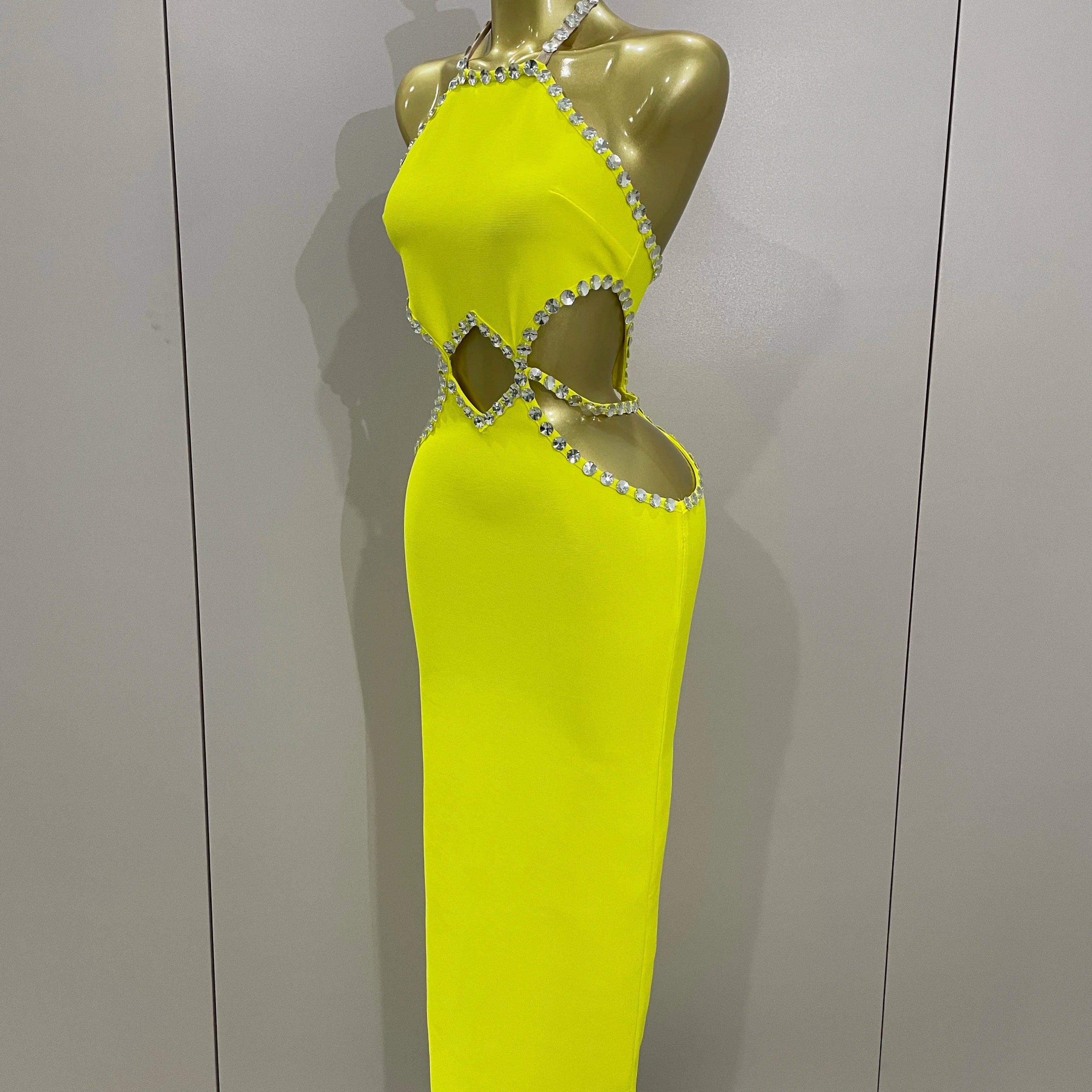 Luxury Sexy Backless Halter Beading Maxi Long Lemon Yellow Bandage Dress 2025 Women Elegant Evening Club Birthday Party Dress