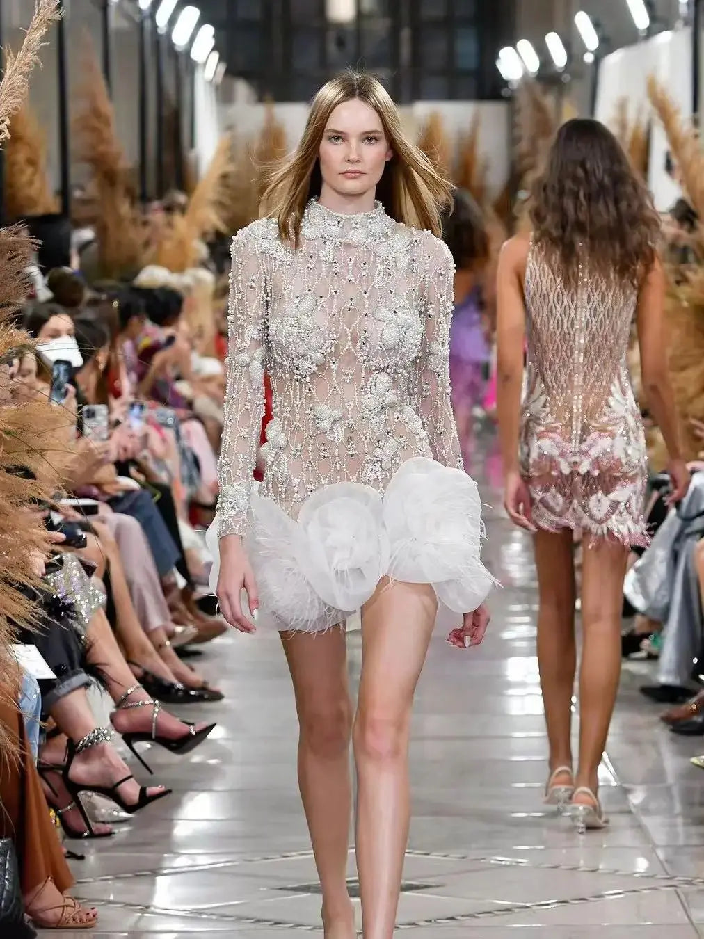 Luxury Exquisite Beading White Flowers Sexy See Through Mini Evening Dress Woman Birthday Party Dress Performances Costume WHITE