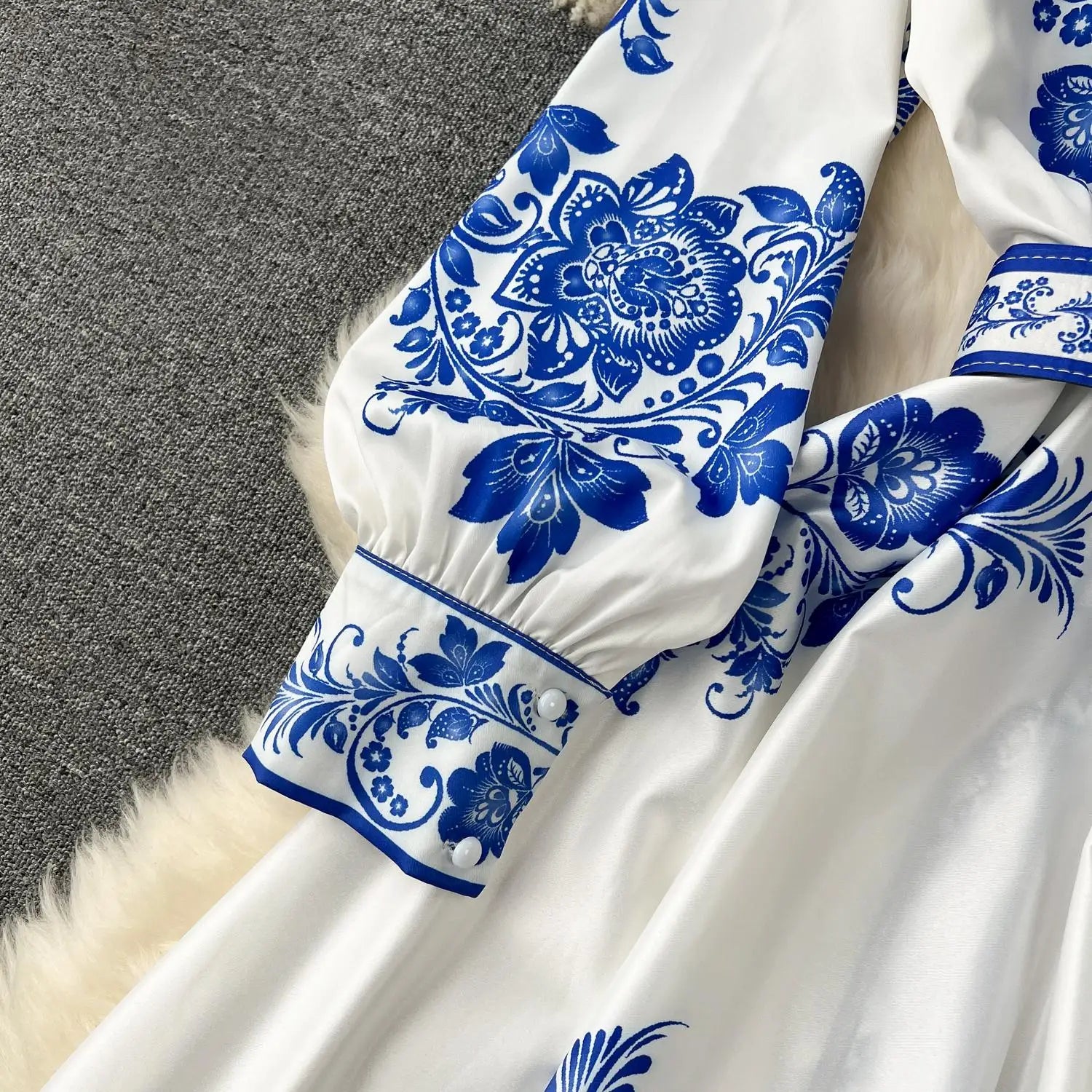 New Fashion Runway Red And White Porcelain Dress Women's Stand Long Lantern Sleeve Blue Floral Print Shirt Robe Vestidos 2377