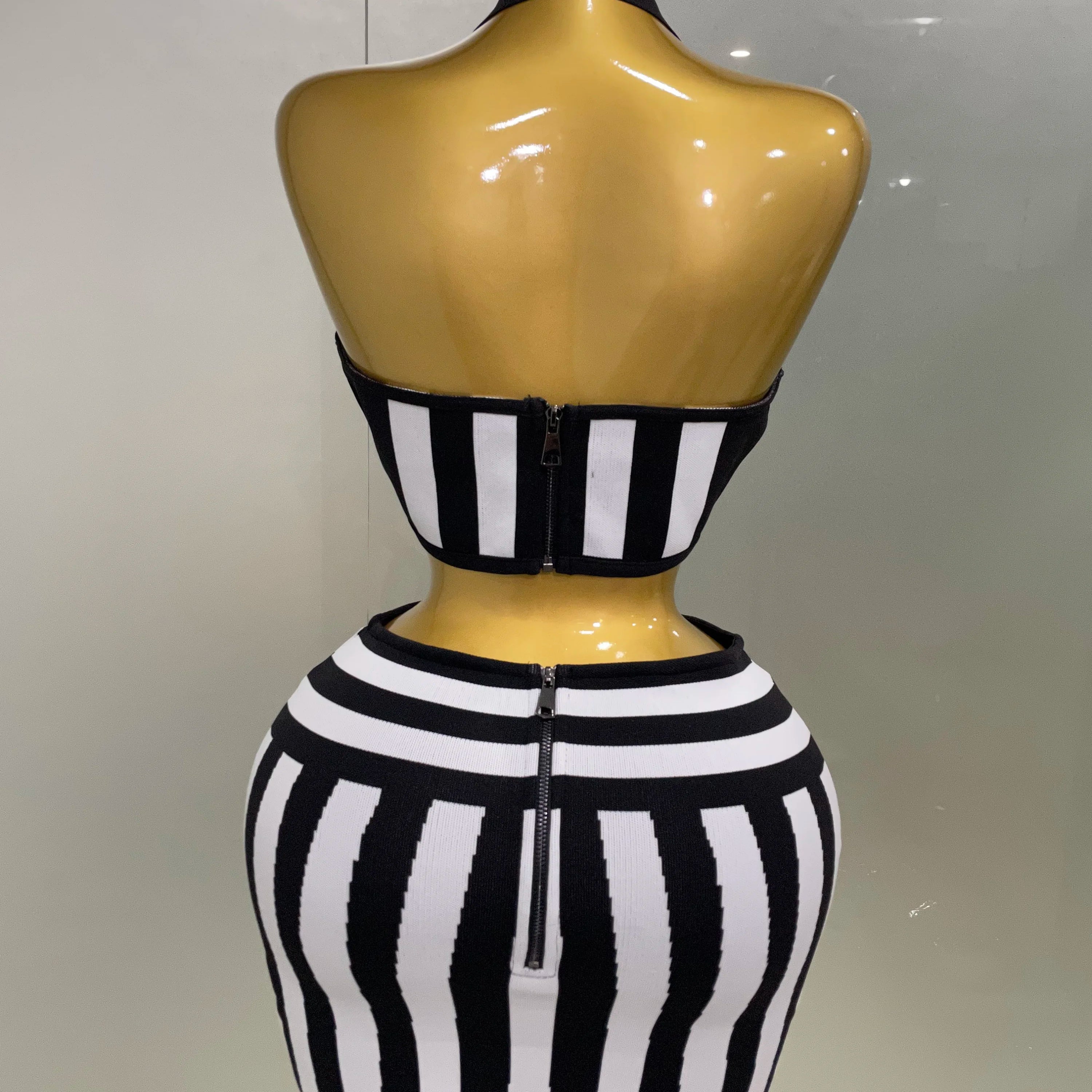 2025 New Women Celebrity Sexy Jacquard Black White Two Piece Bodycon Striped Bandage Skirt Set Designer Evening Party Dress